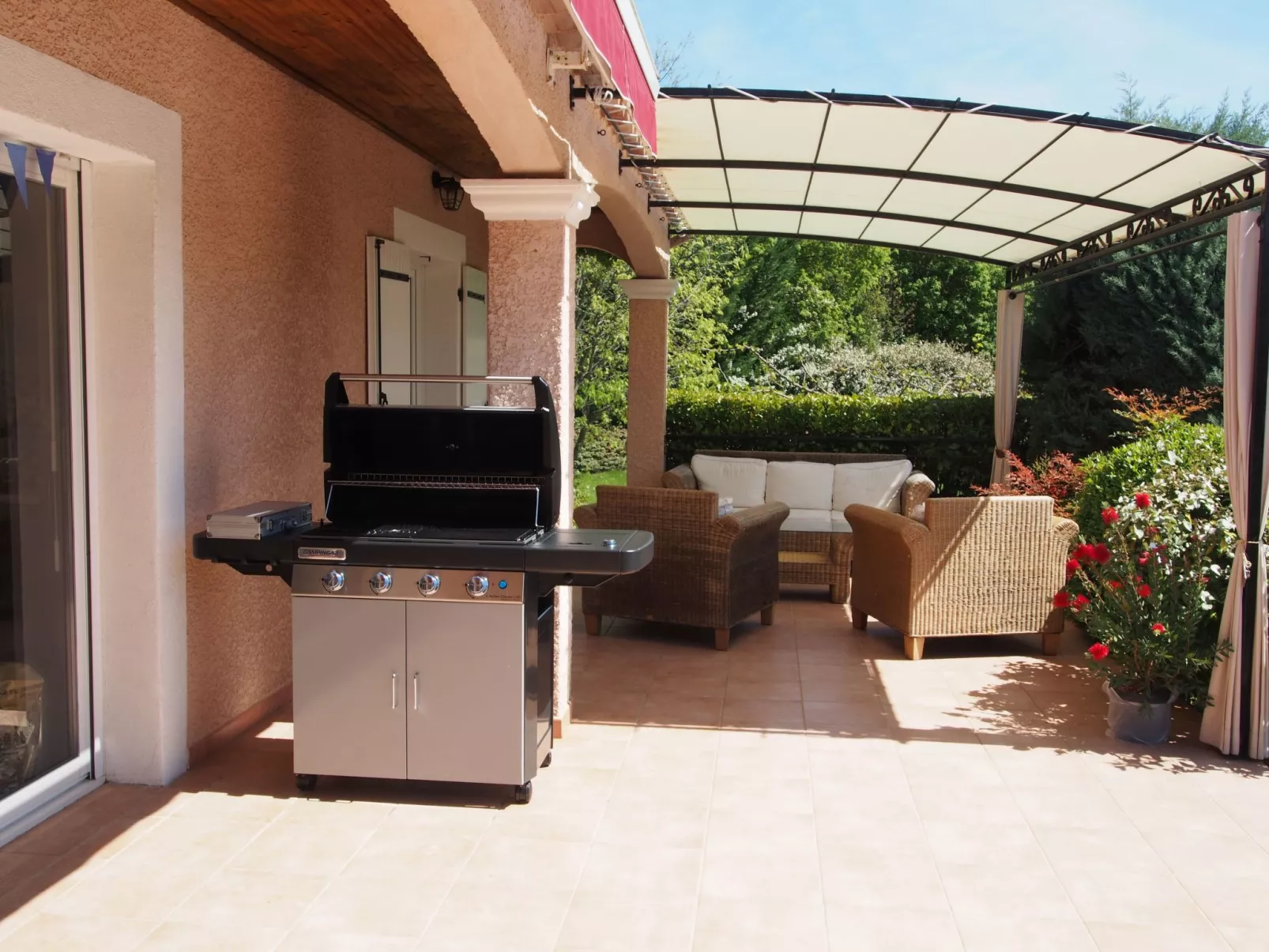 Urlaub im Süden zwischen Meer und Bergen-Image-tags.info