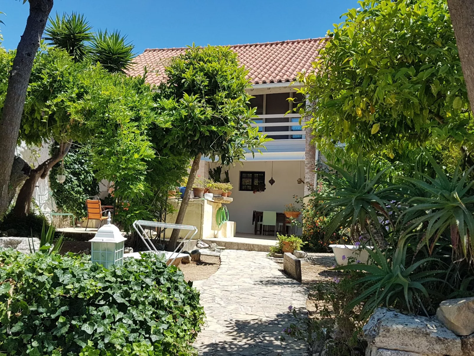 Bauernhaus aus dem XIX Jahrhundert-Buiten