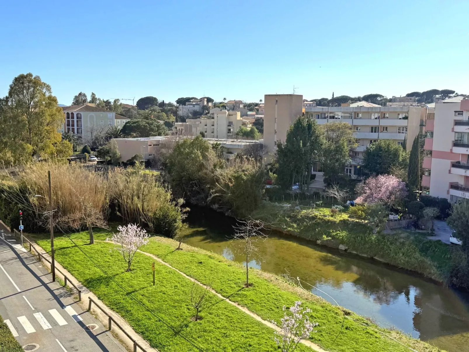 Appt T3 - Clim - Vue fleuve - Sainte Maxime - Buiten