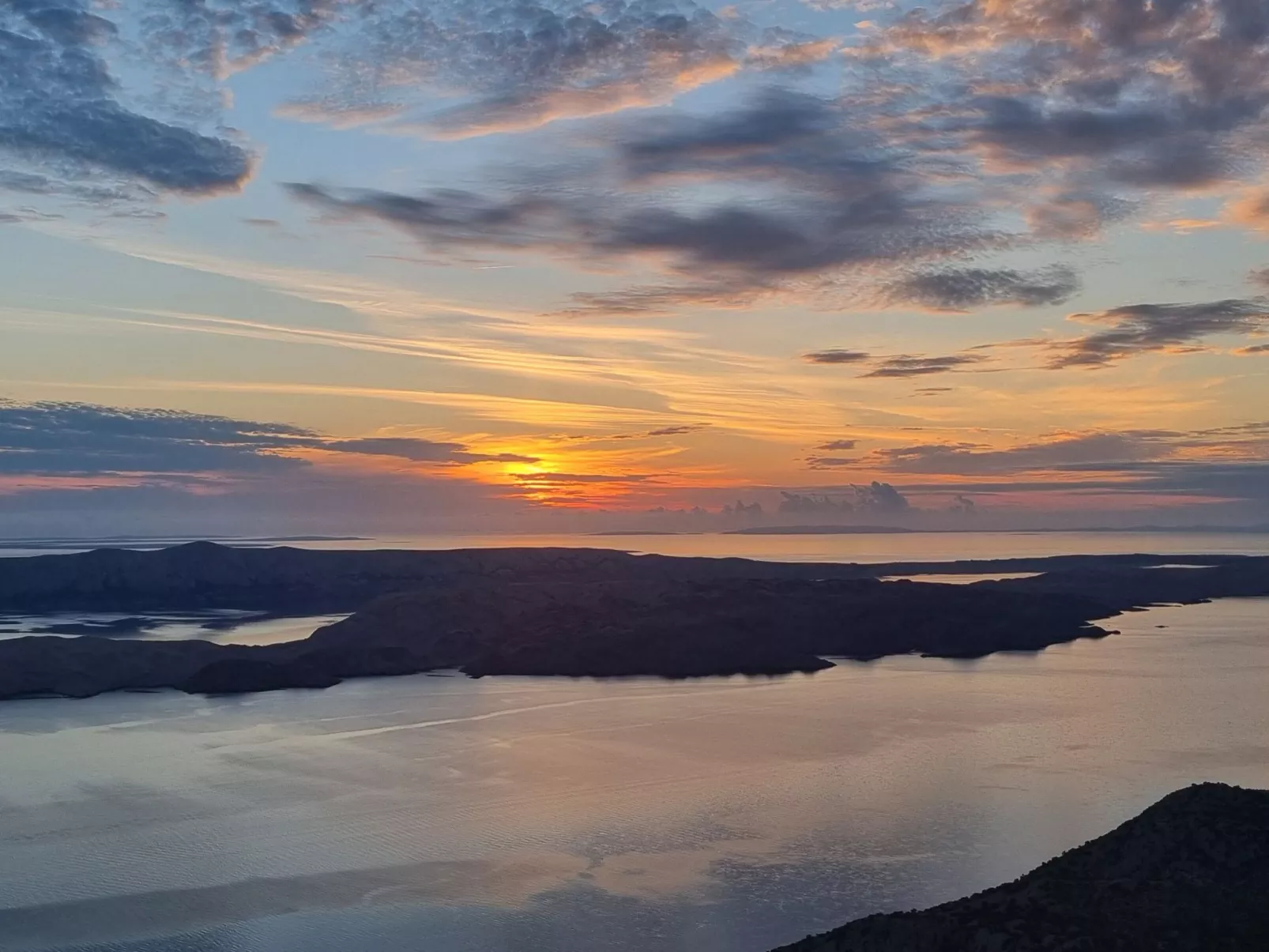 Apartam 4 Karlobag-Buiten