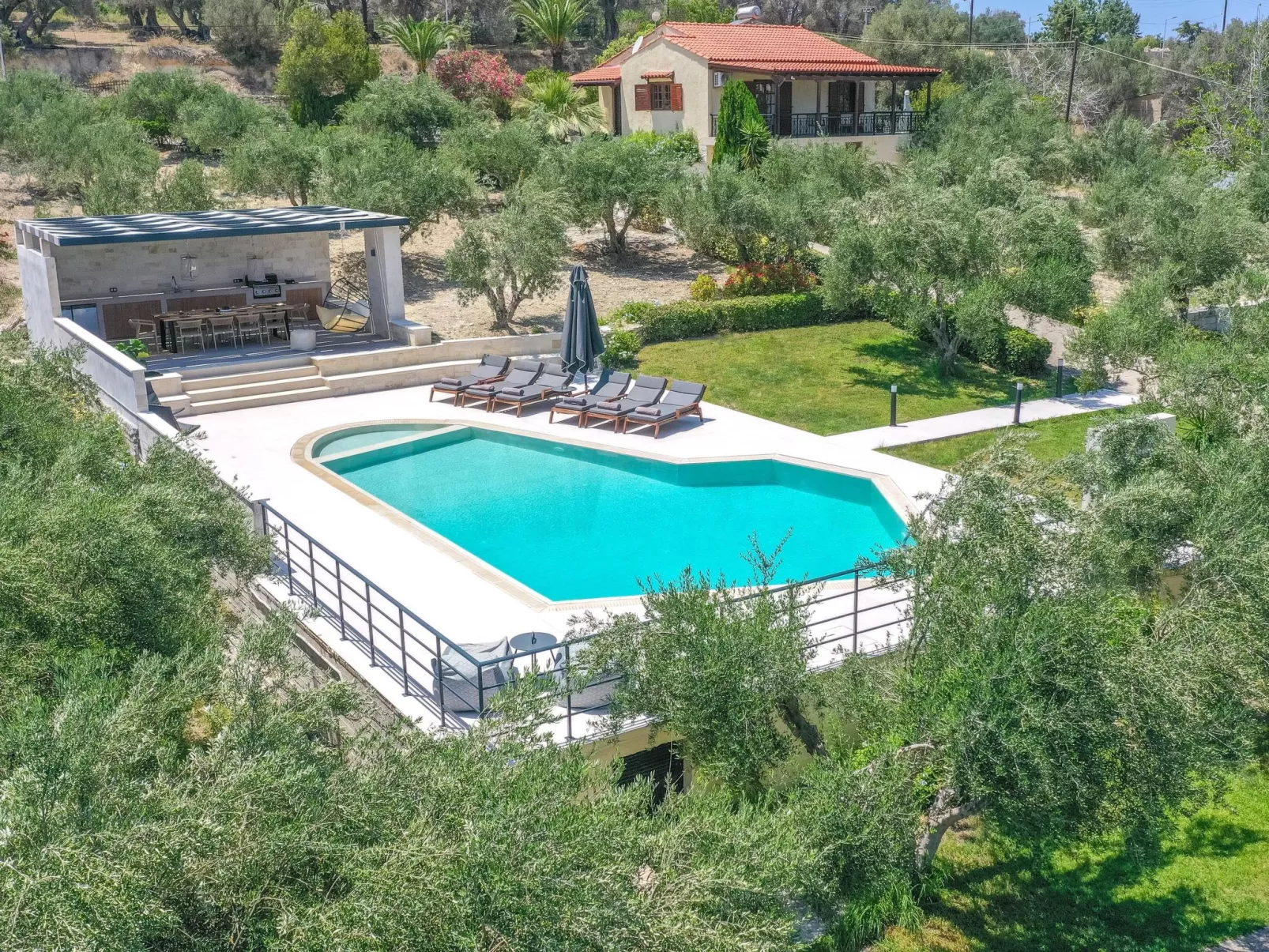 Großes Ferienhaus in Arkadi mit Großer Terrasse-Image-tags.info