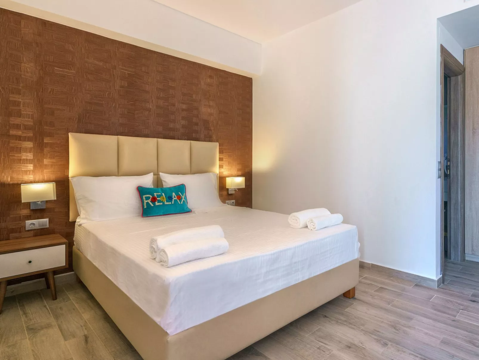 Beachfront Villa 30m zu den Annehmlichkeiten und BBQ Bereich-Binnen