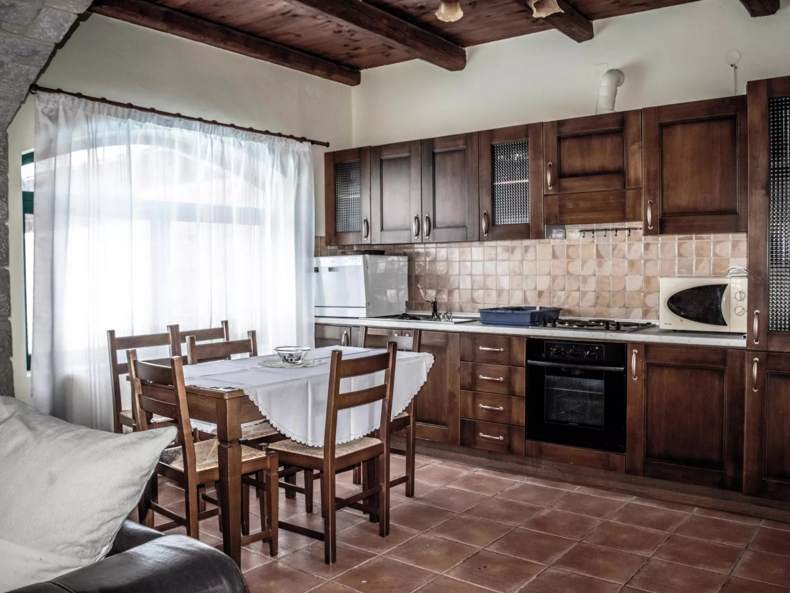 Niriides Villas_ Thetis_ 3-Schlafzimmer privater Pool-Binnen