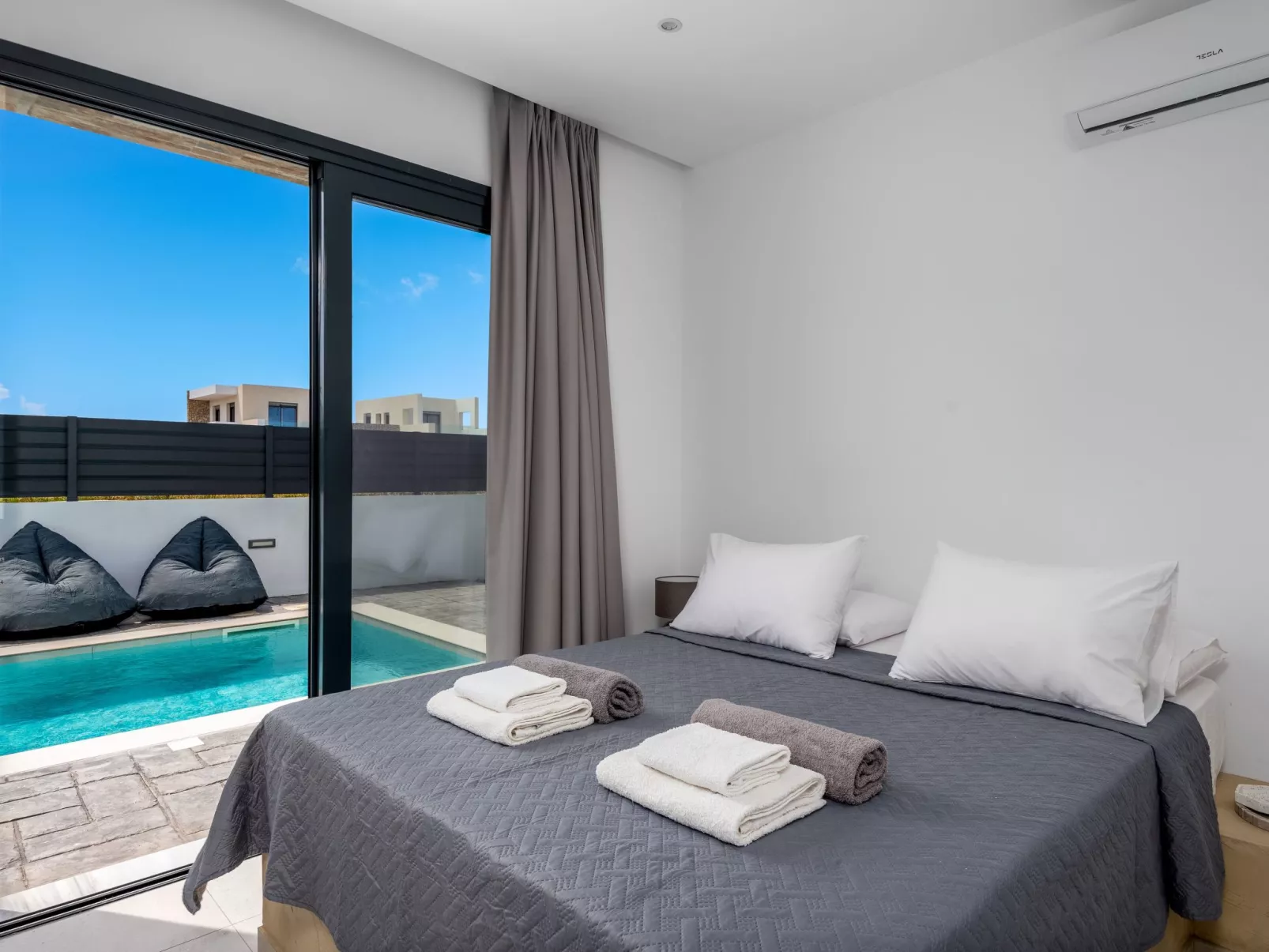 "Salty Luxury Villa 6" - Buiten