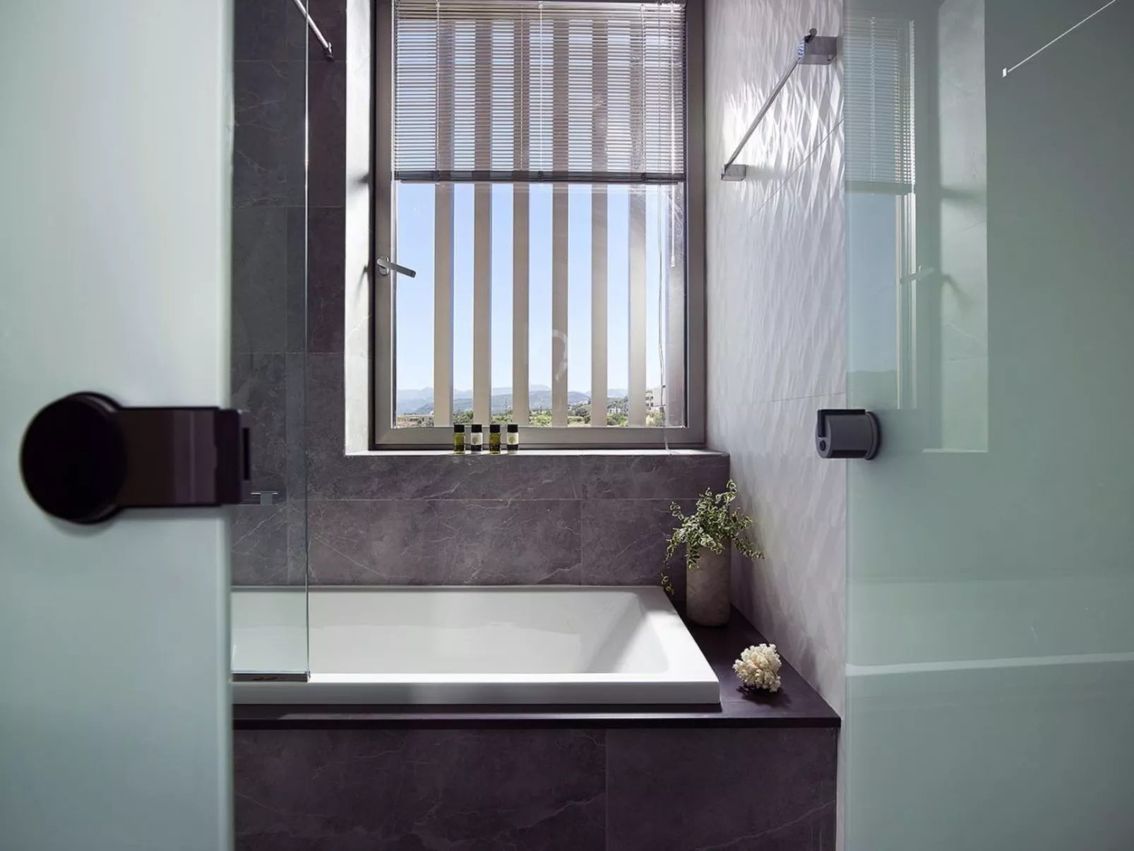 Youphoria Beachfront Estate-Image-tags.info