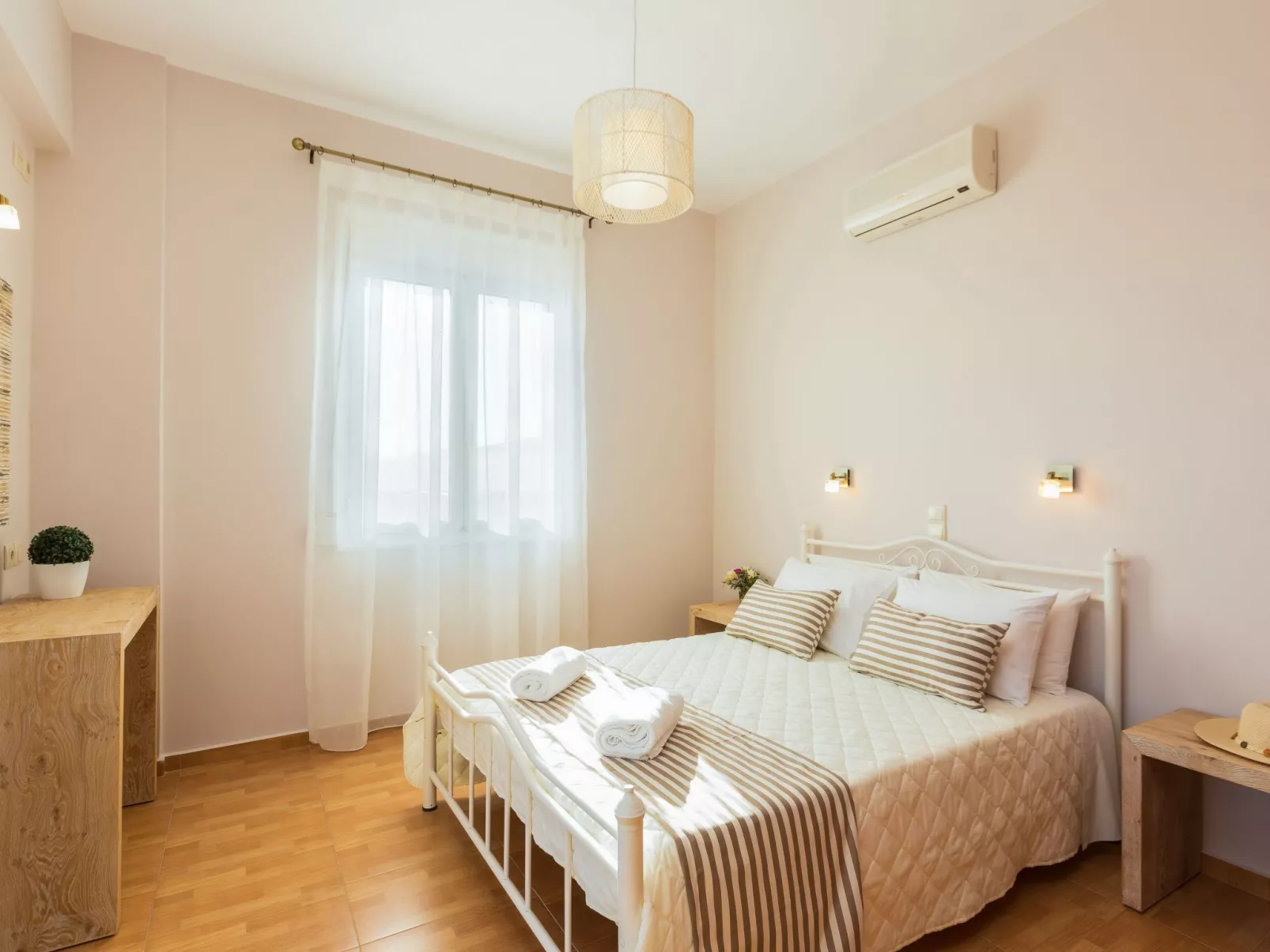 Ruhige Villa mit privatem Pool, BBQ und Kinderbereich-Binnen