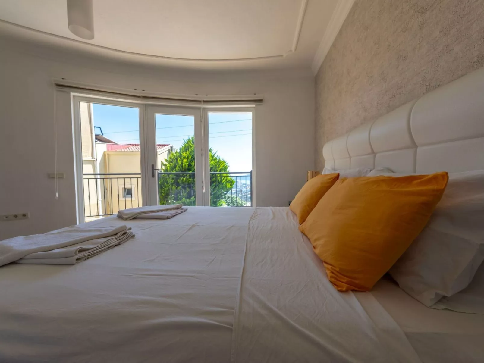 Steinhaus Villa direkt im Zentrum von Kalkan-Binnen