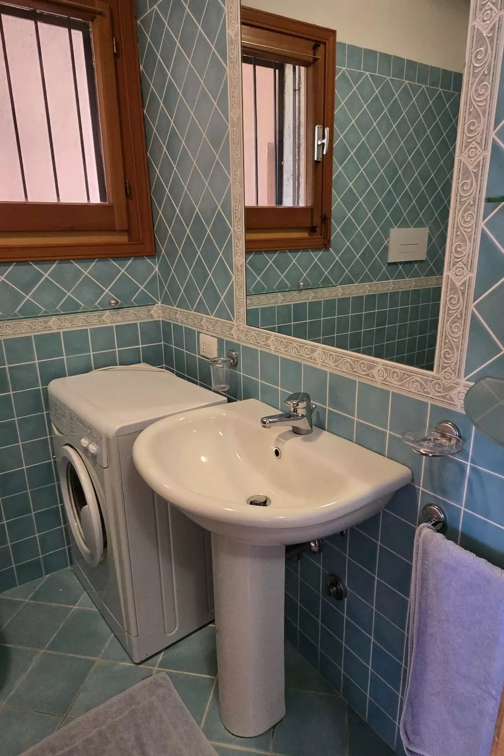 Casetta Ladunia mit Blick aufs Meer-Binnen