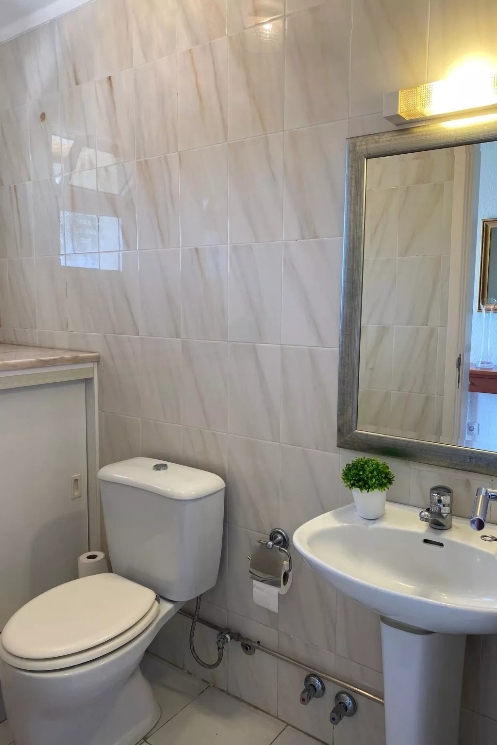 Ideales Familienhaus mit freiem Stadt- und Meerblick-Binnen