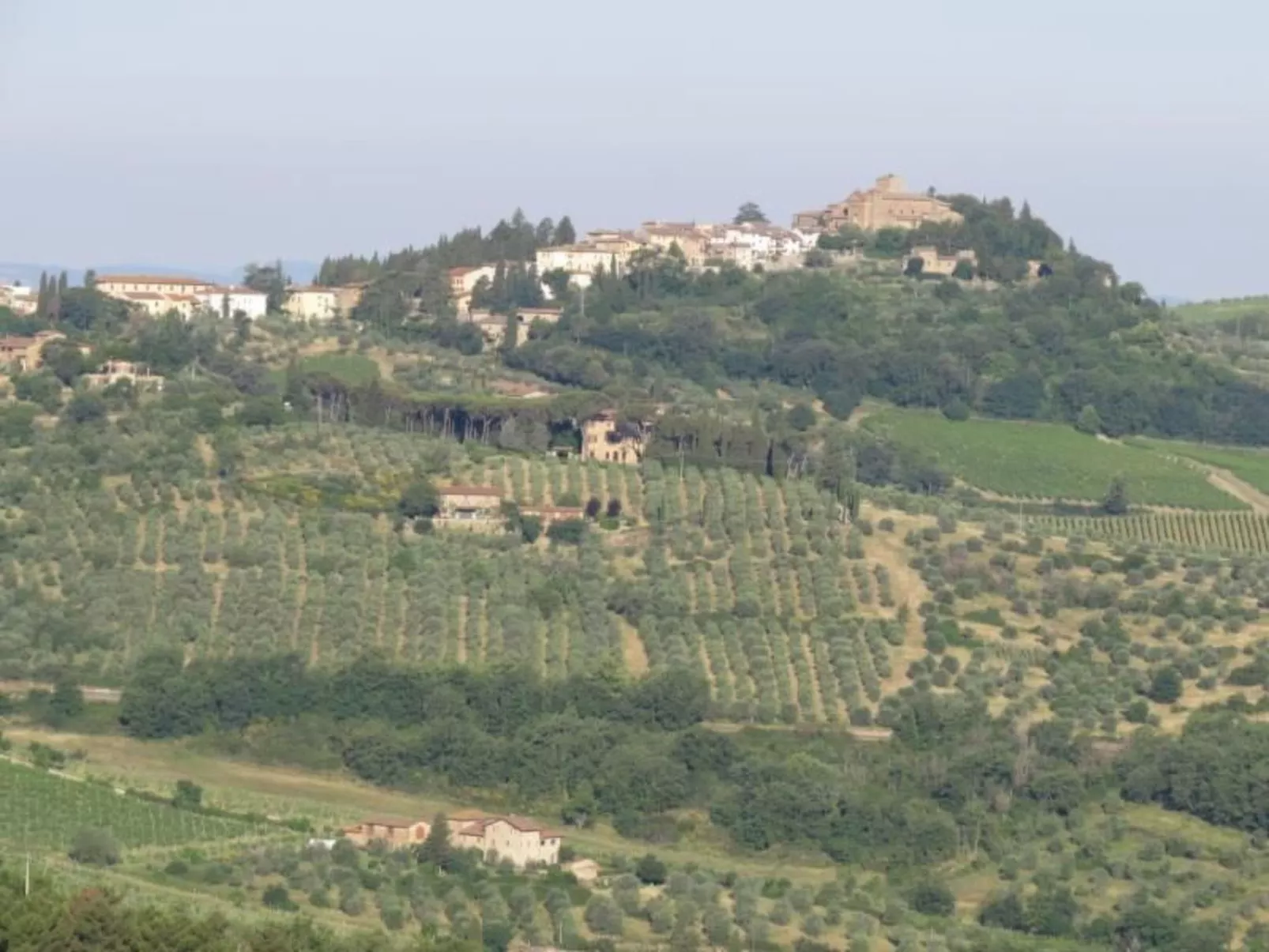 L'Alto grosses Haus-Buiten