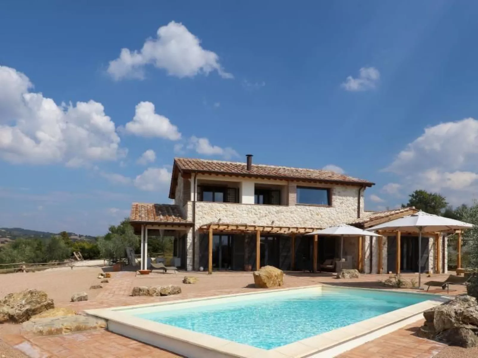 Traumhaftes Anwesen mit Schwimmbad in Meernähe-Buiten