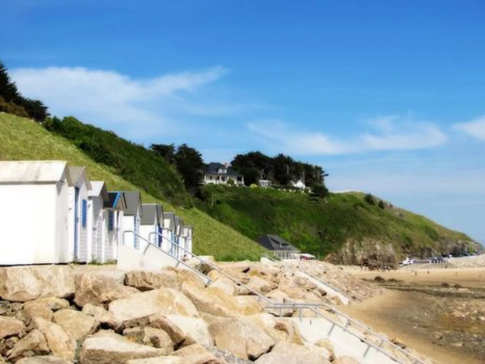 Haus im Erdgeschoss in Strandnähe-Buiten