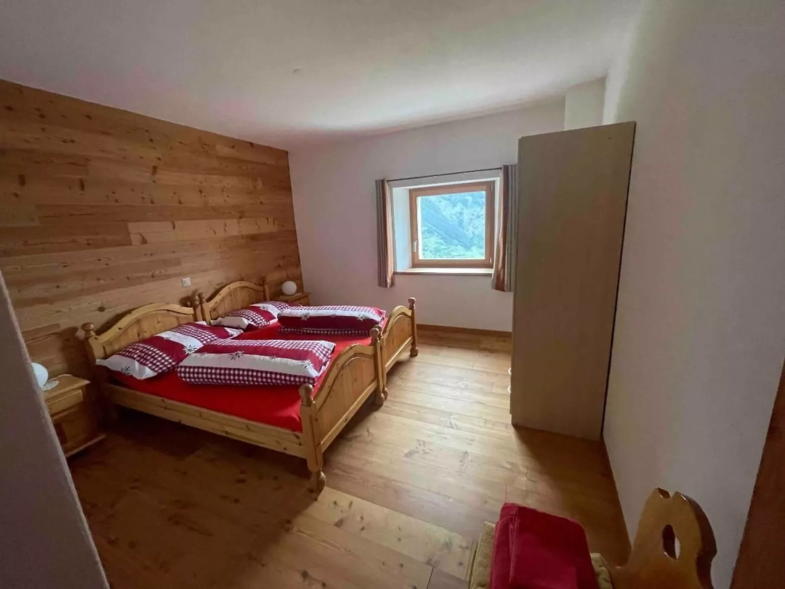 Monte Campell Dasura-Binnen