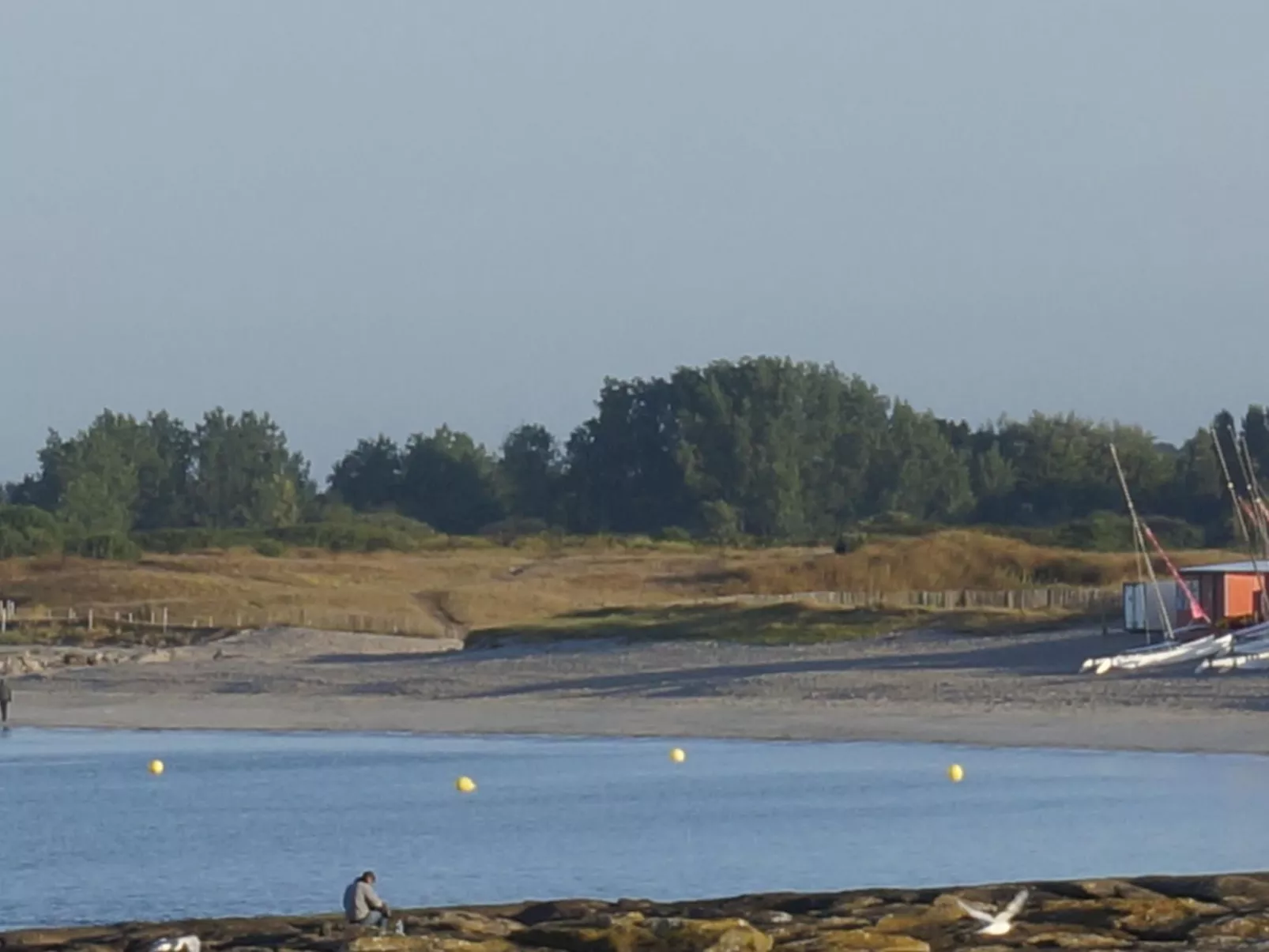 "Men Meur" mit Blick auf das Wasser-Buiten