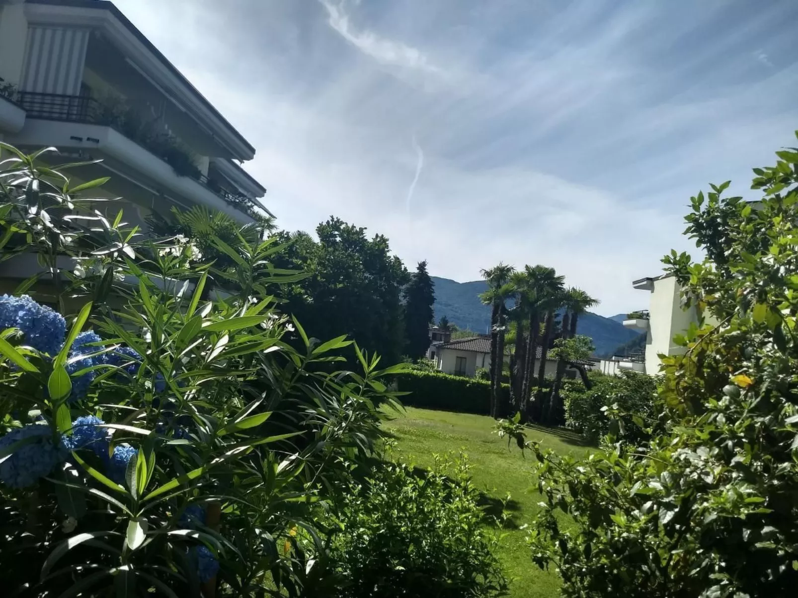 2 Zimmer Gartenwohnung mit Pool-Buiten