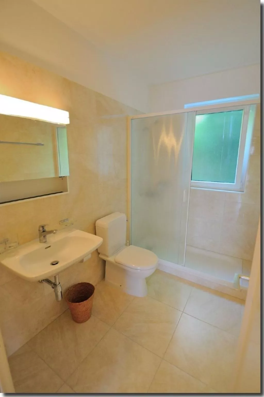 My charming nest-Binnen