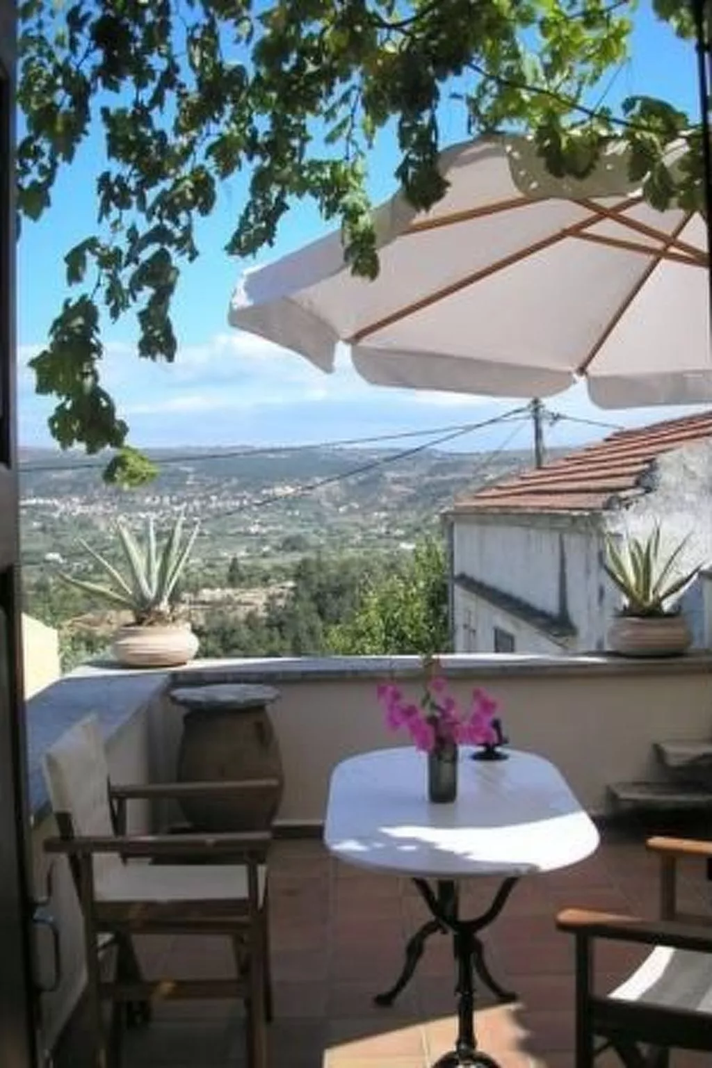 In Douliana mit Großem Balkon-Buiten