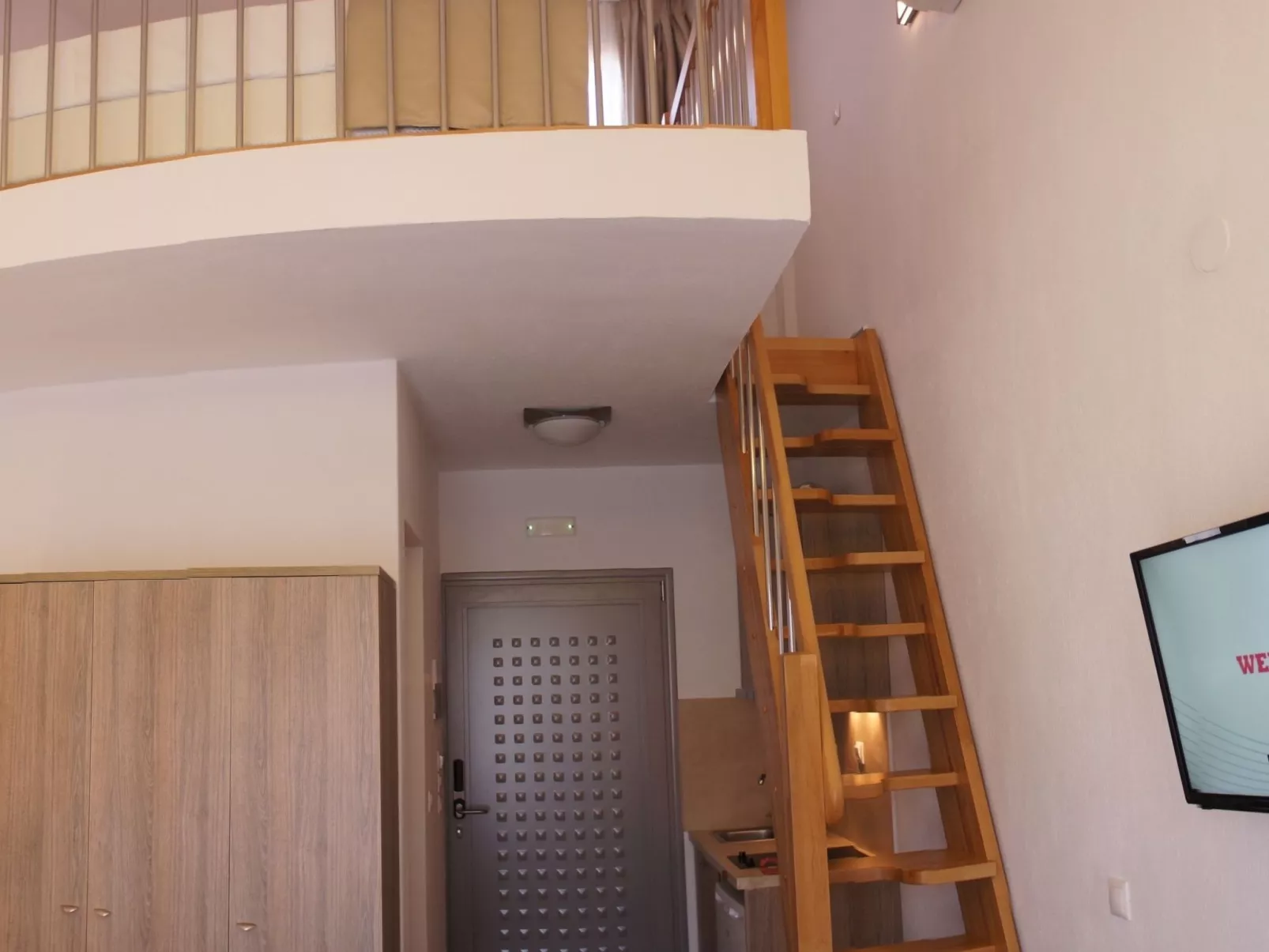 Finikas Garden Nikit-Binnen