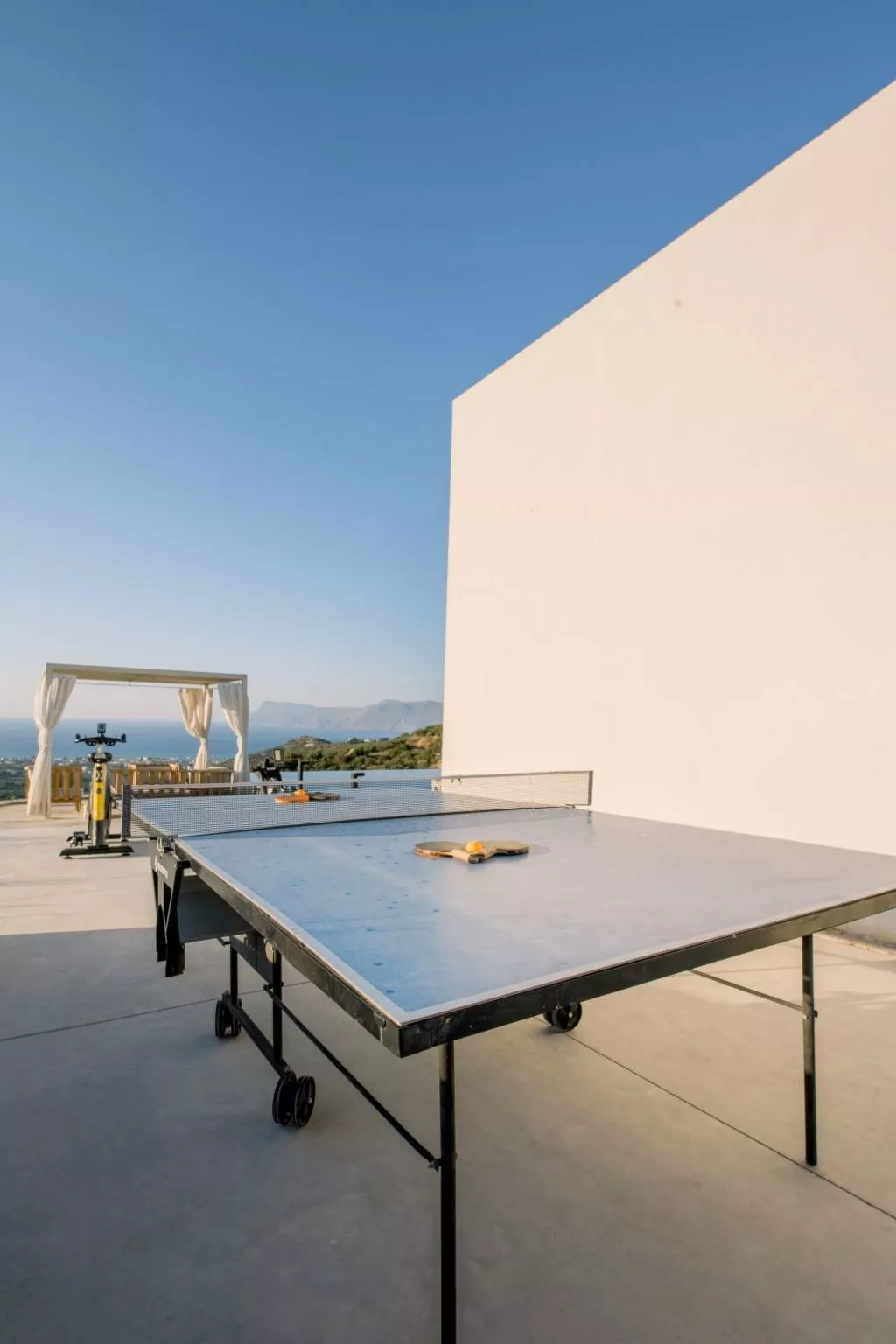 Neue einzigartige Villa mit atemberaubender Aussicht in Strandnähe-Buiten