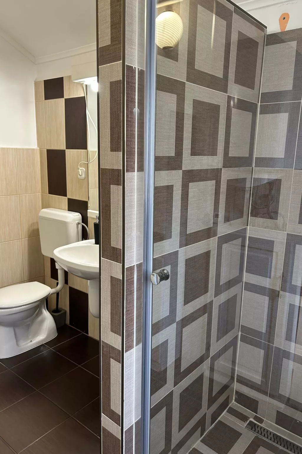 Klimatisiertes Ferienhaus in Siófok mit Grill-Binnen