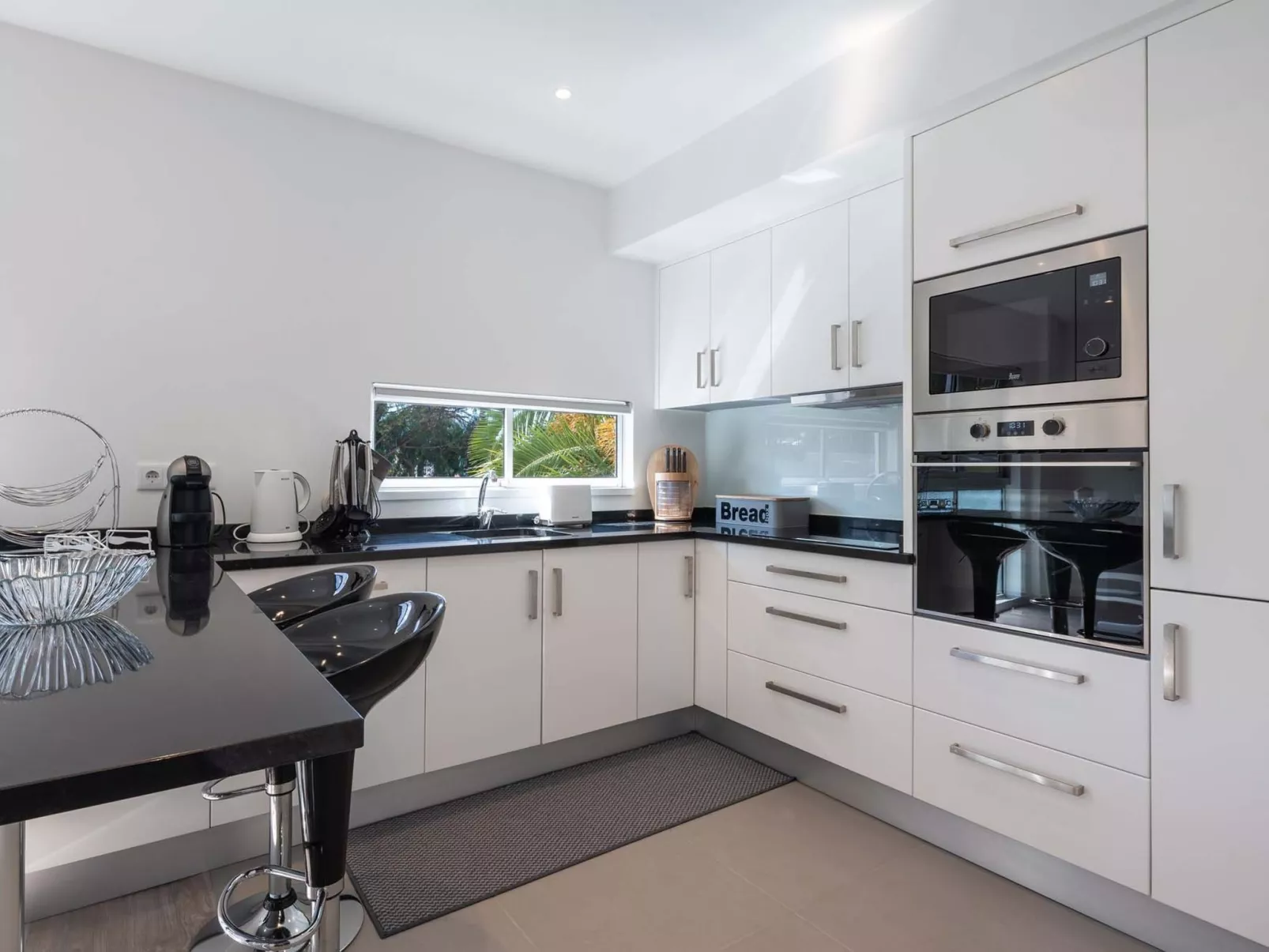 In São Martinho, in der Nähe von Doca do Cavacas-Image-tags.info