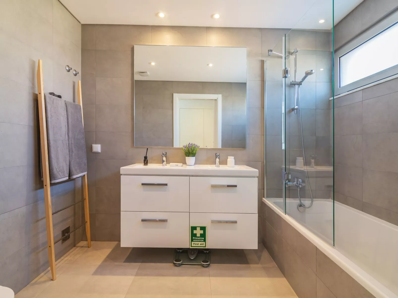 Garten Design brandneue Wohnung mit Pool-Binnen