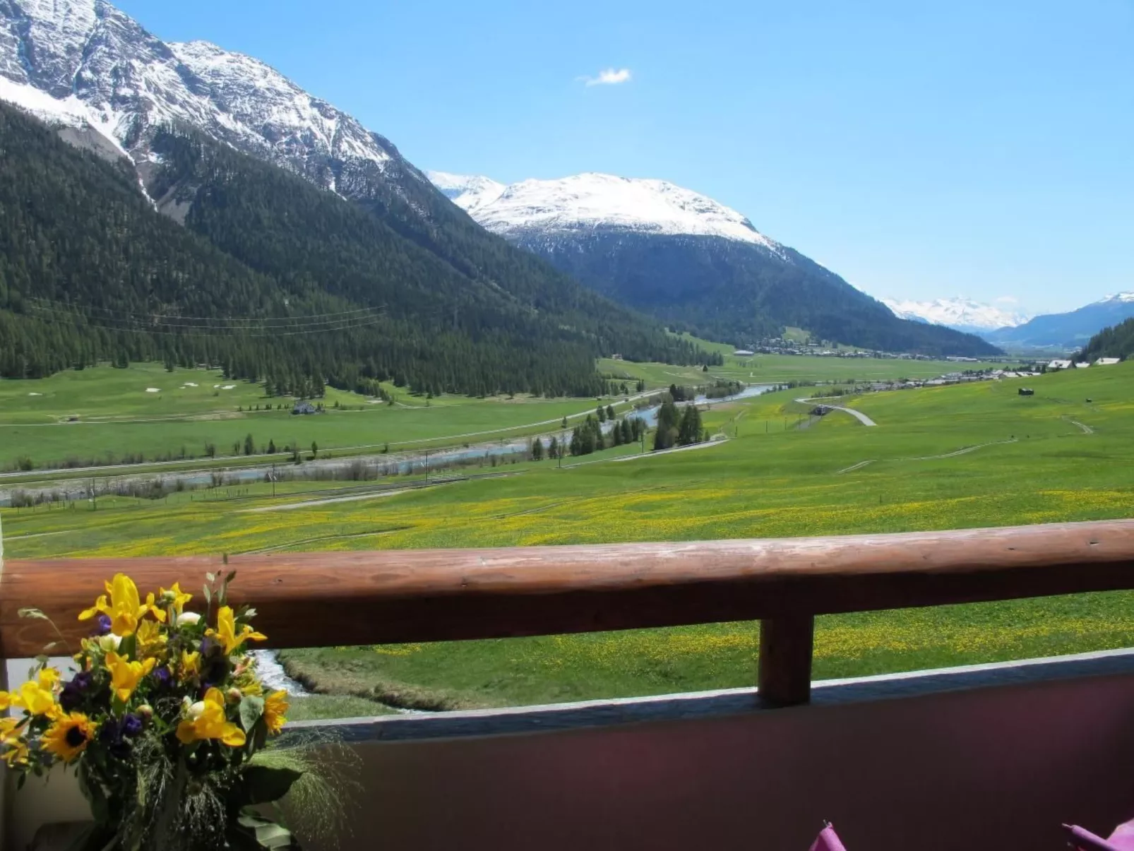 Chesa Larschigna-Buiten