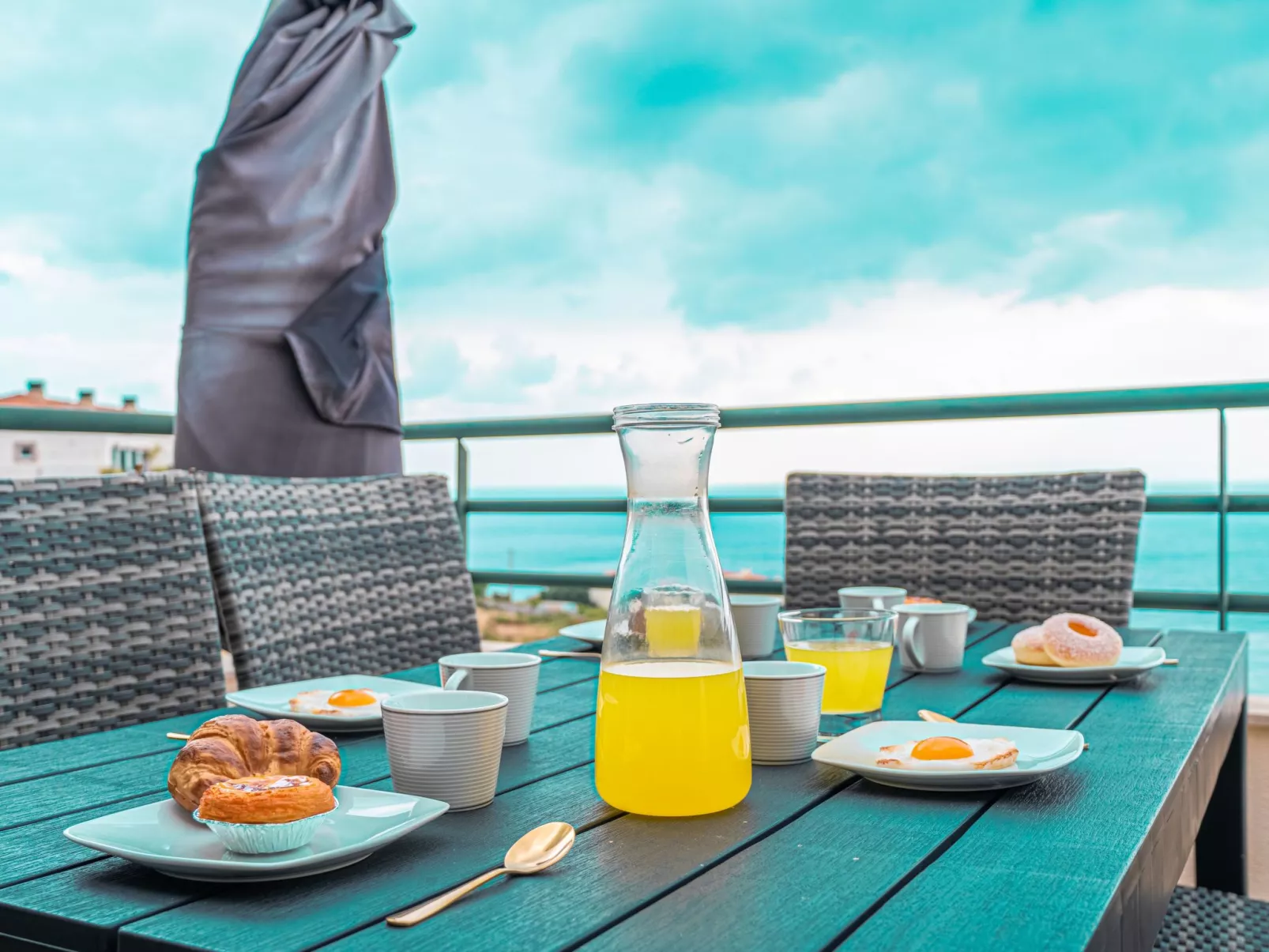 Appartement mit Meerblick-Image-tags.info