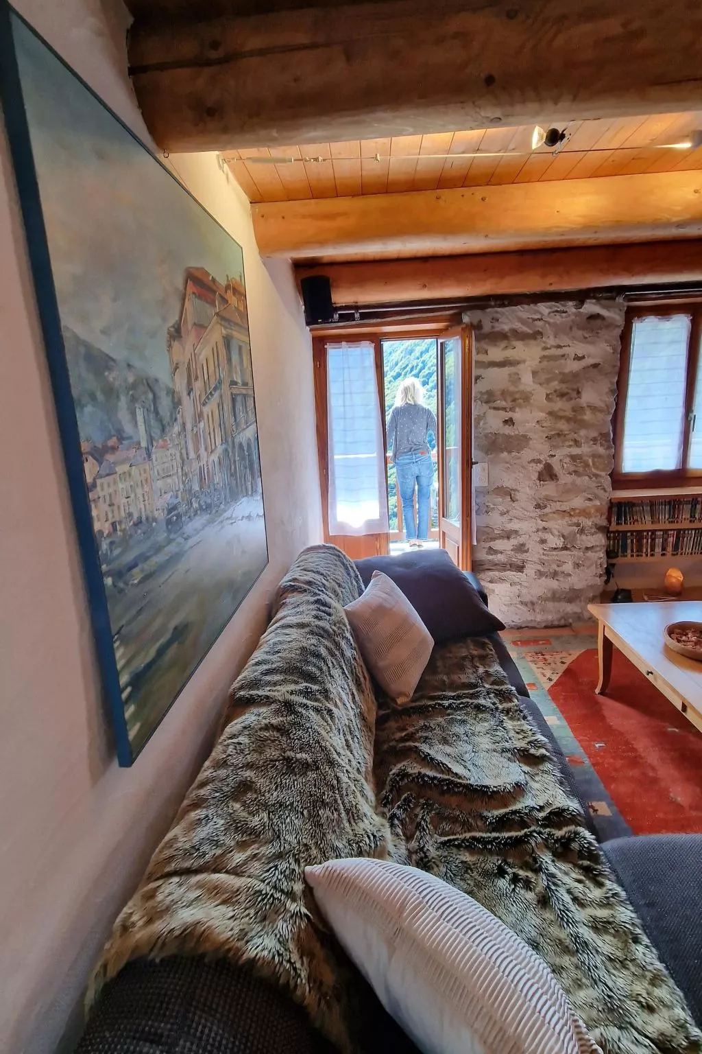 Chalet in den sonnigen Schweizer Südalpen-Binnen