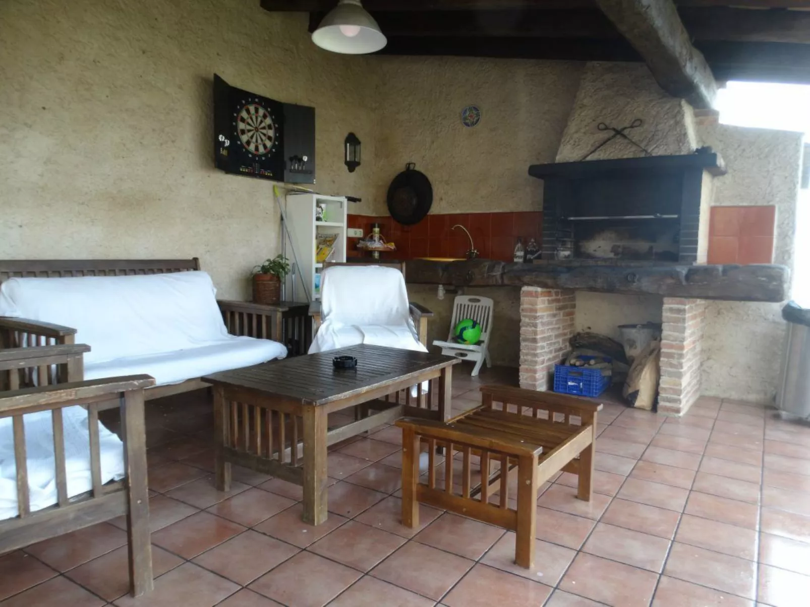 Bauernhaus im Naturpark Gavarres-Buiten