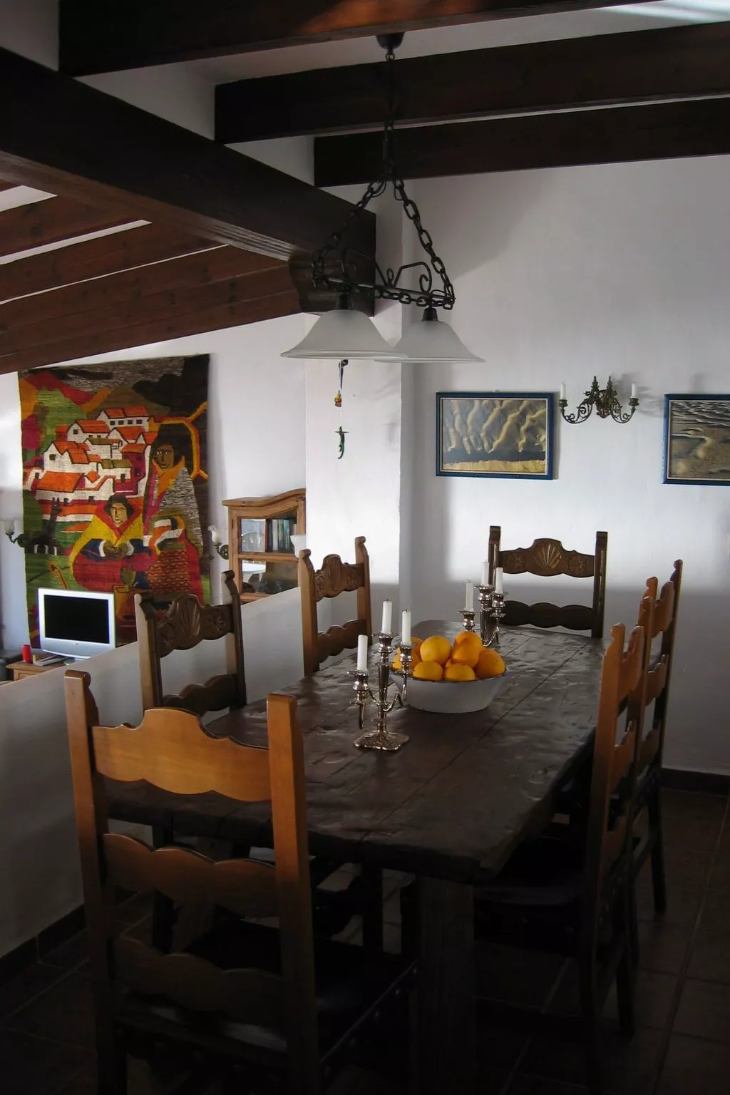 Villa mit außergewöhnlicher Aussicht und beheiztem Pool-Binnen