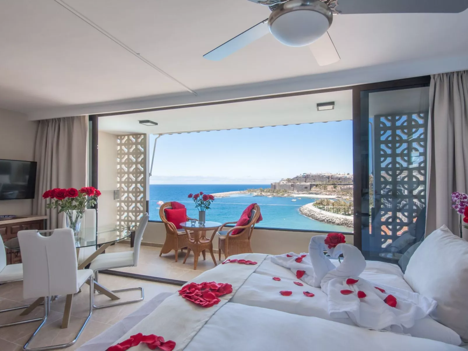 Aufwachen mit herrlichem Meerblick aus dieser schicken Wohnung-Binnen