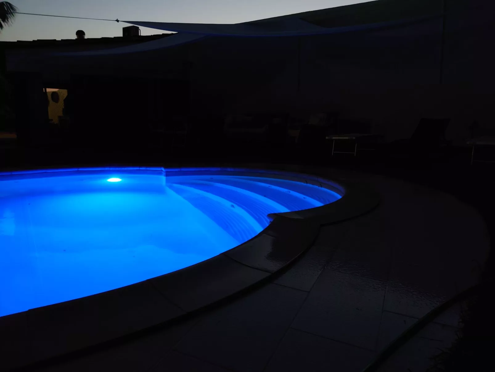 Villa Maya' Anwesen mit Infinity Pool-Buiten