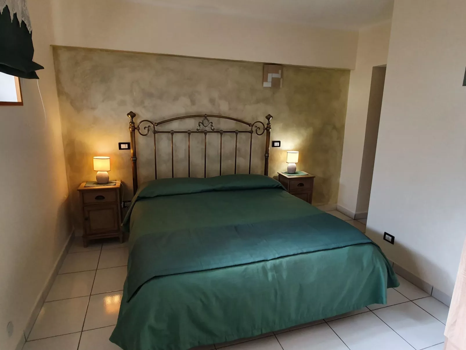 Zyklopenhaus. Erstaunliche Aussicht und privates Mini-Spa-Binnen