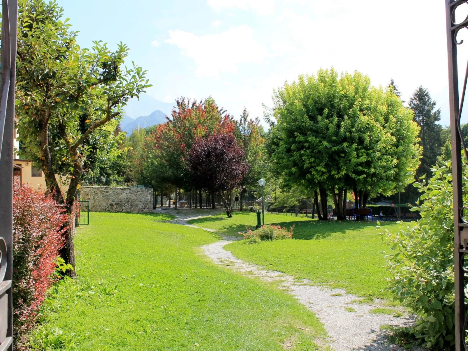 Für 4 Personen ca. 60 m&sup2; in Entracque, Piemont (Provinz Cuneo)-Buiten