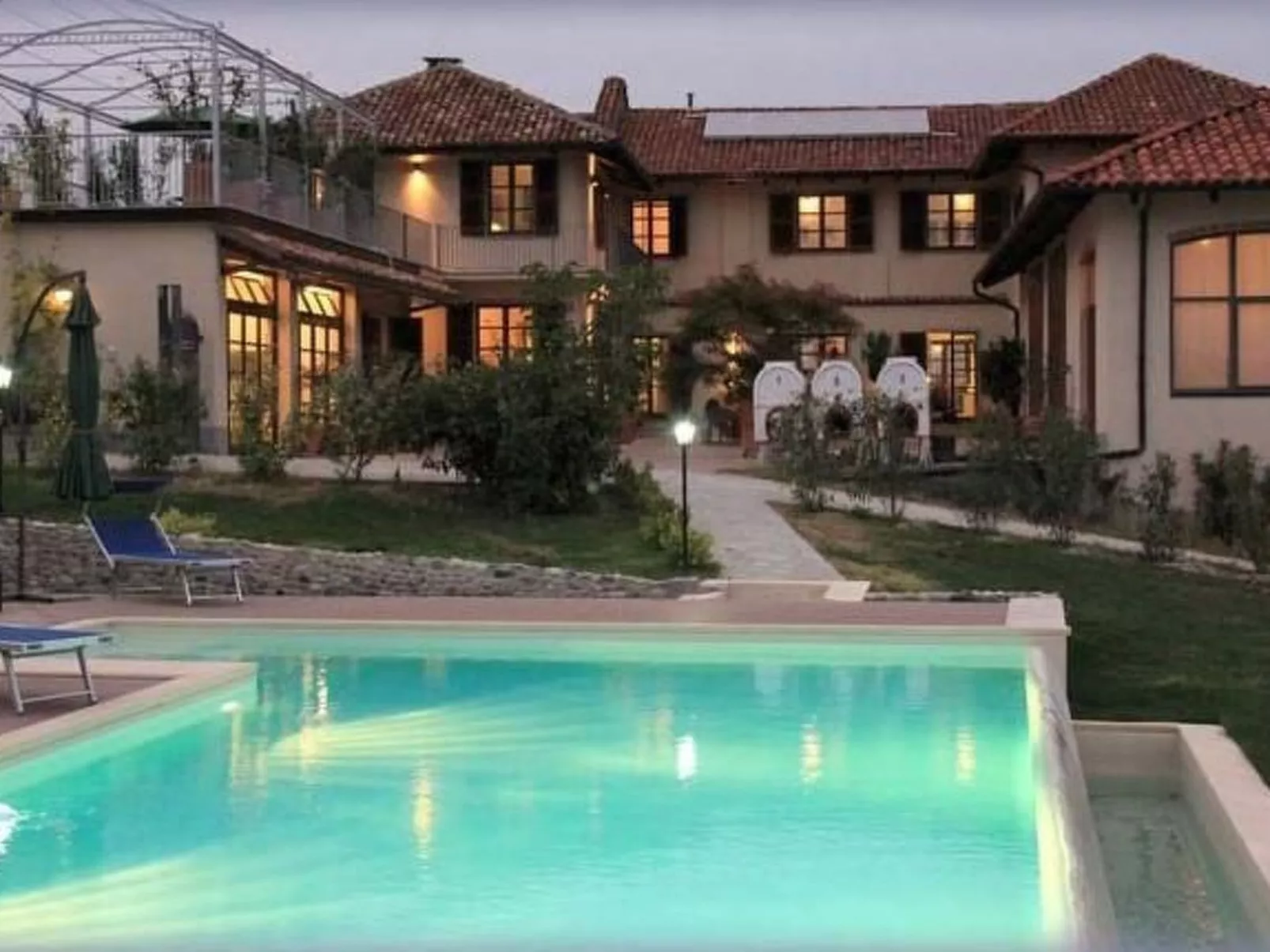 Barolo' Wohnung mit Gemeinschaftspool-Buiten