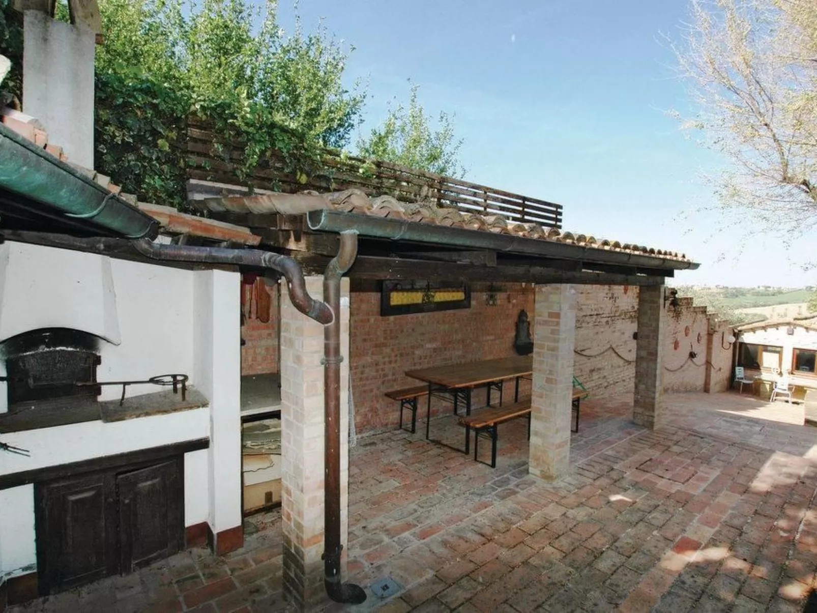 OWL Apartment - Pool - Ansichten - Kunst-Buiten