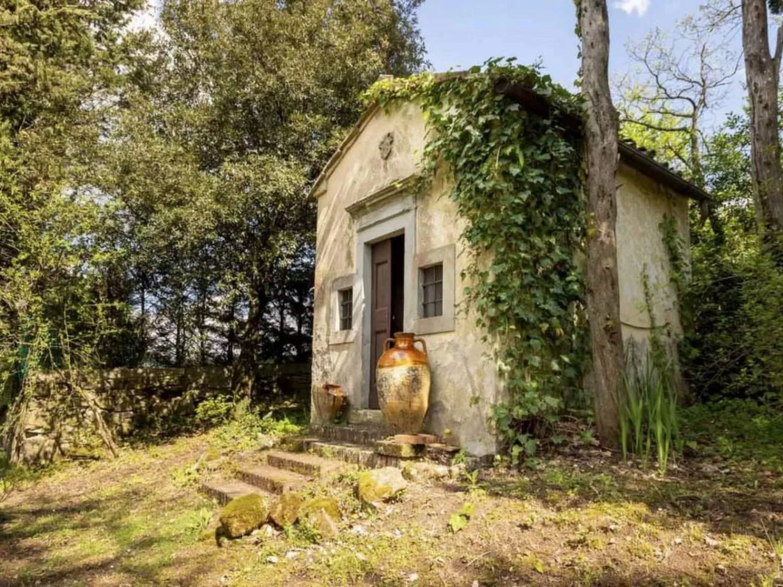 Wunderschöne Villa mit atemberaubender Aussicht und privatem Pool-Image-tags.info