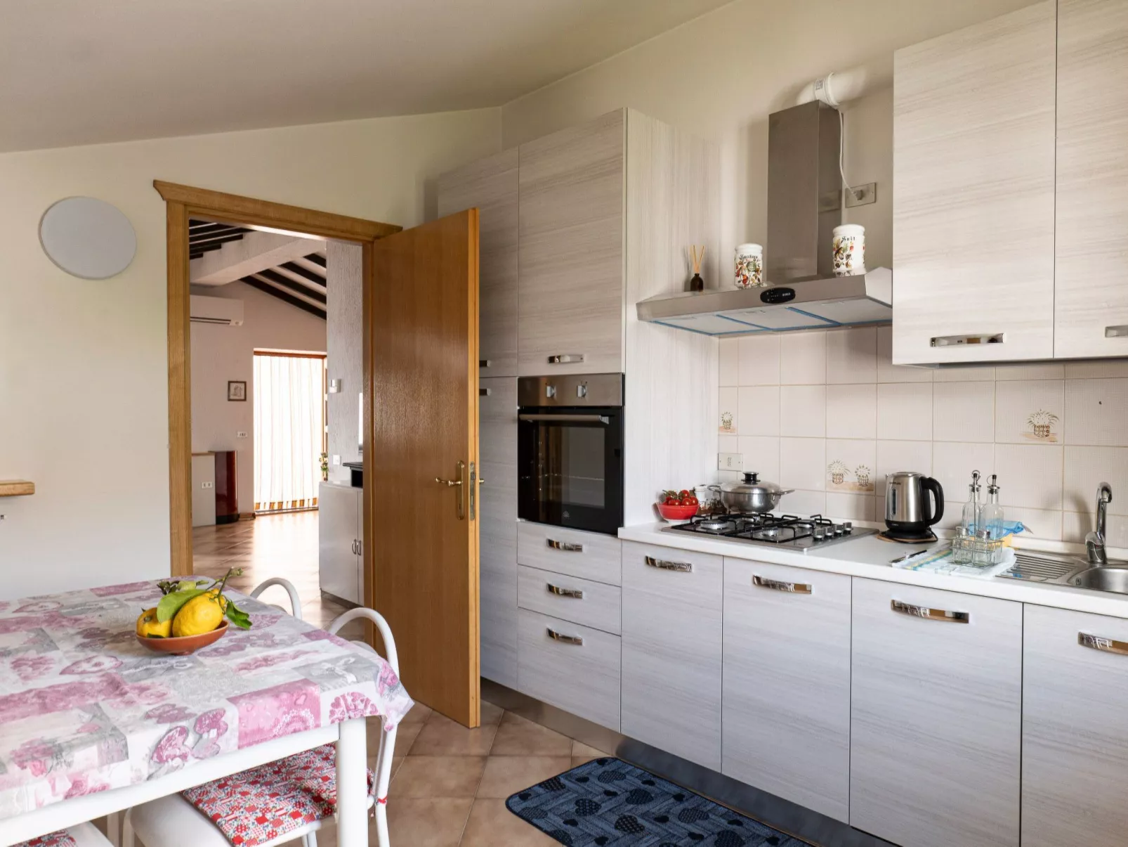 Gioia del Verde - Raum, Terrasse und Seeblick-Binnen