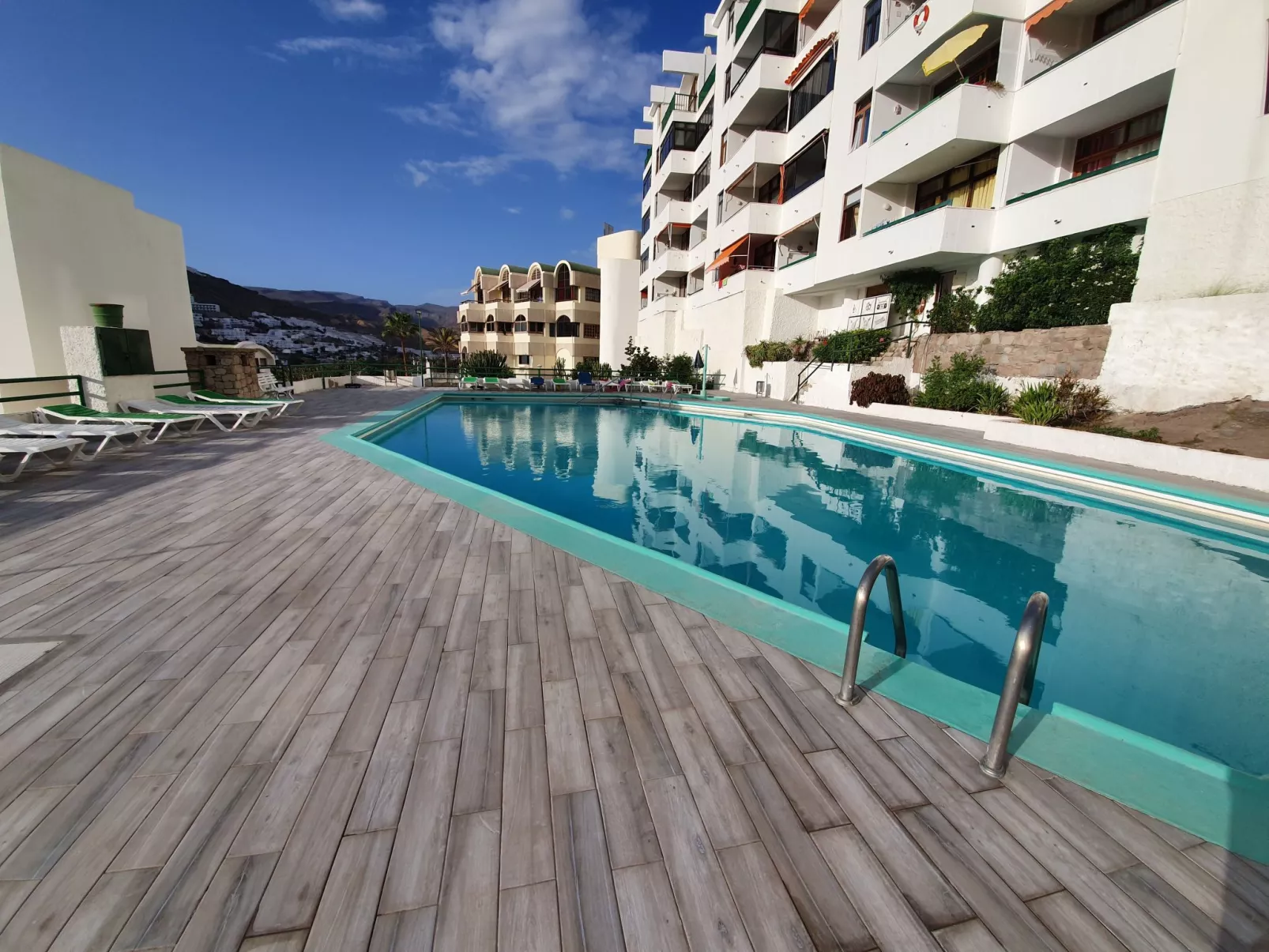 Schöne und romantische Aussichten bei Tag und Nacht-Buiten