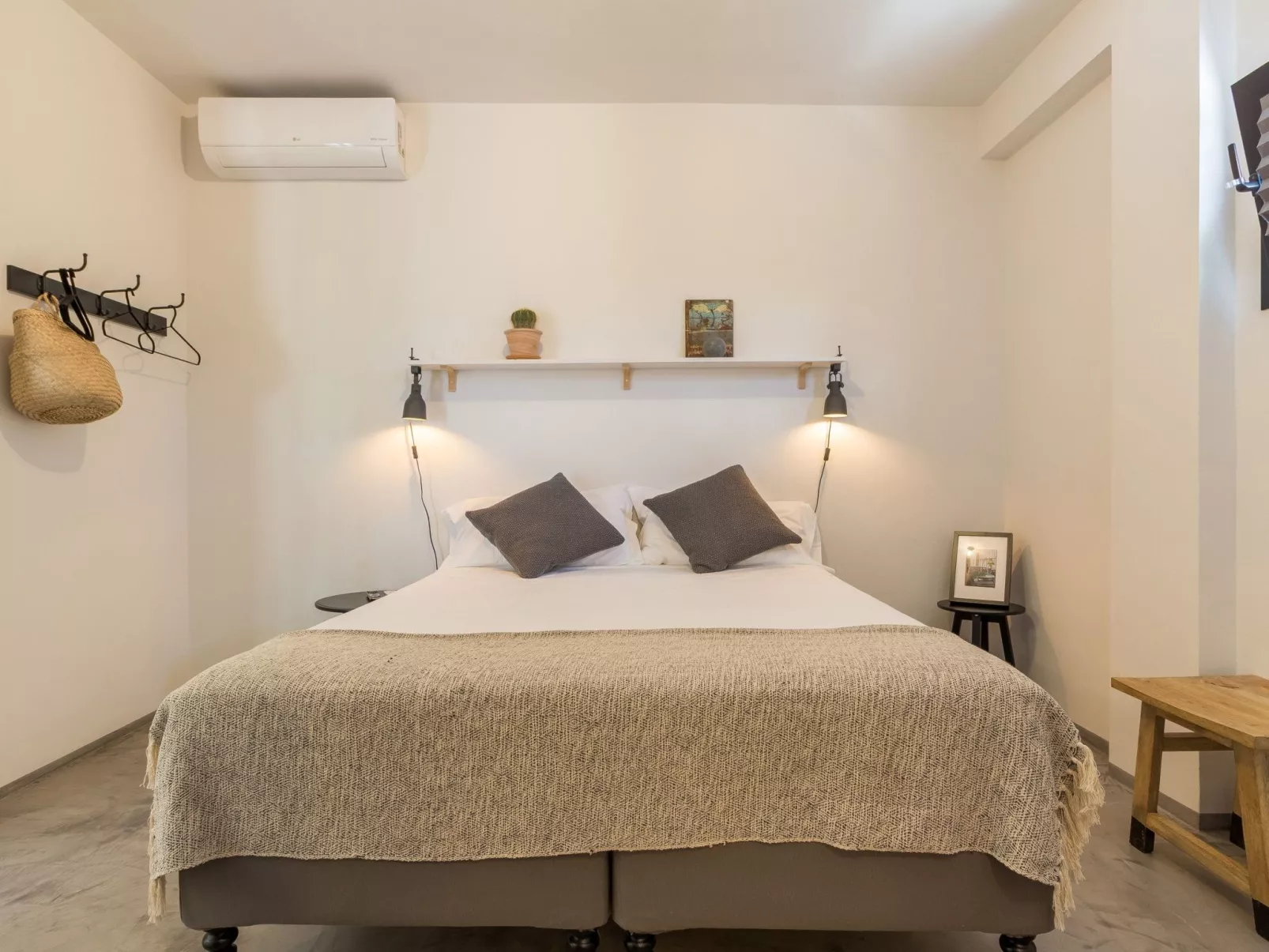 Demetra, moderne Villa mit Pool und Meerblick-Binnen