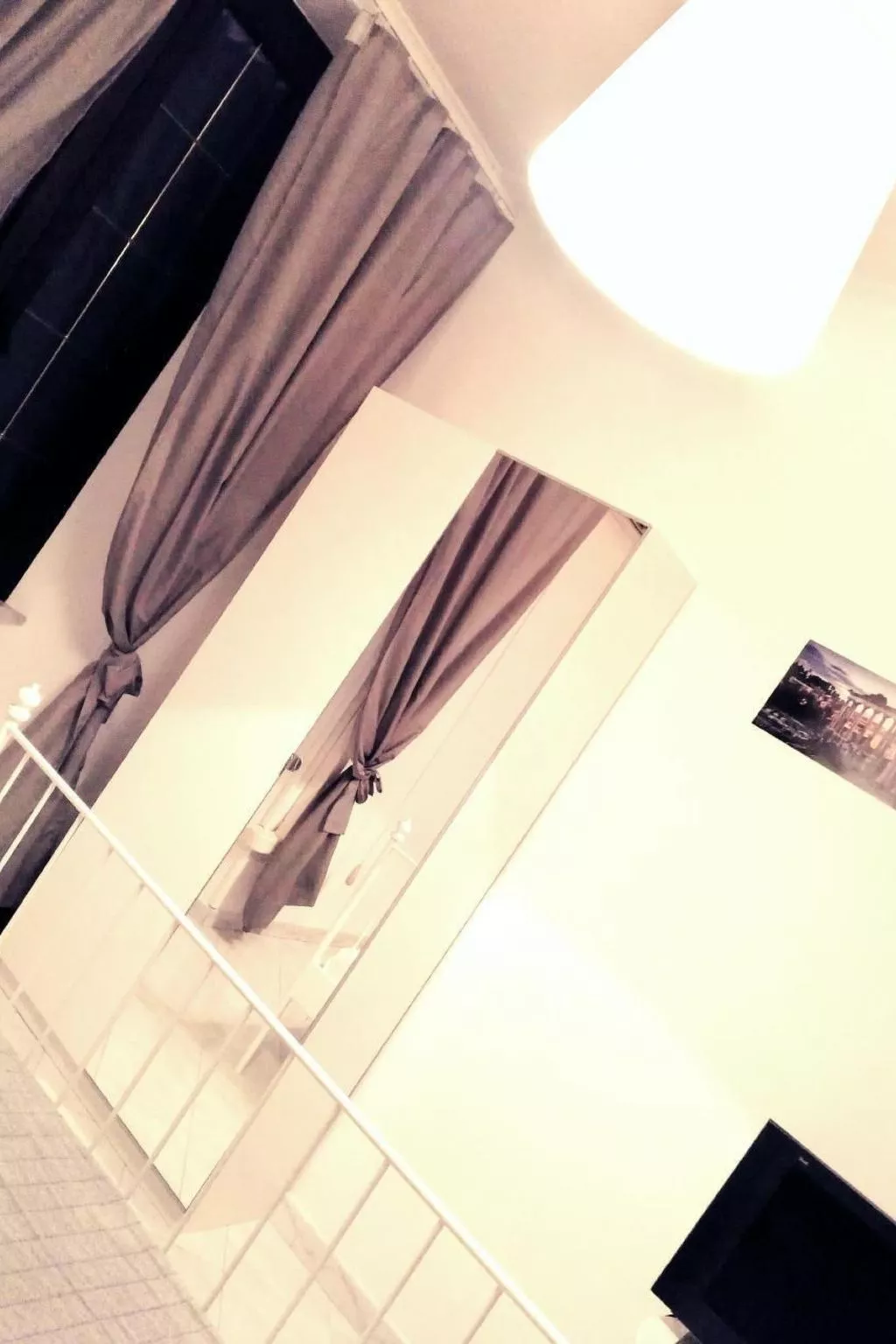 'Rhome Sweet Rhome-Binnen