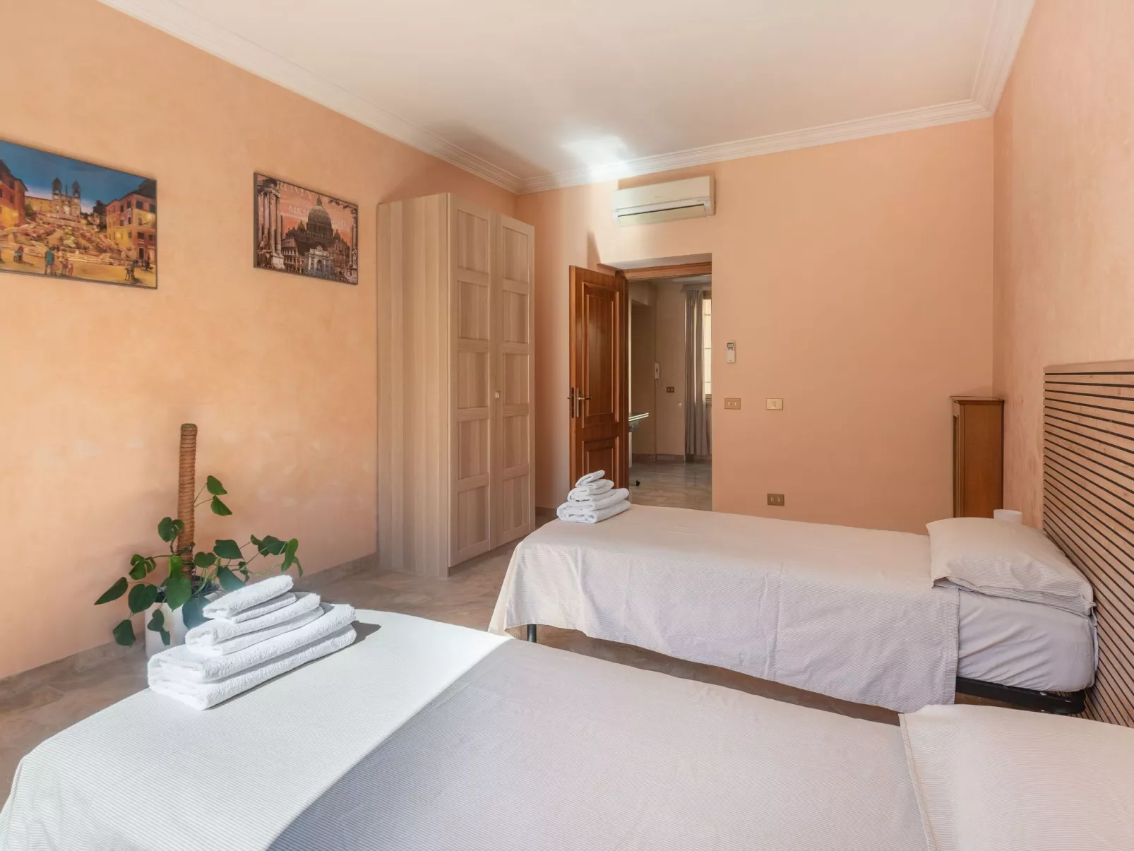 Wohnung27. AC Wi-Fi Metro, Geräumig, S. Giovanni-Binnen