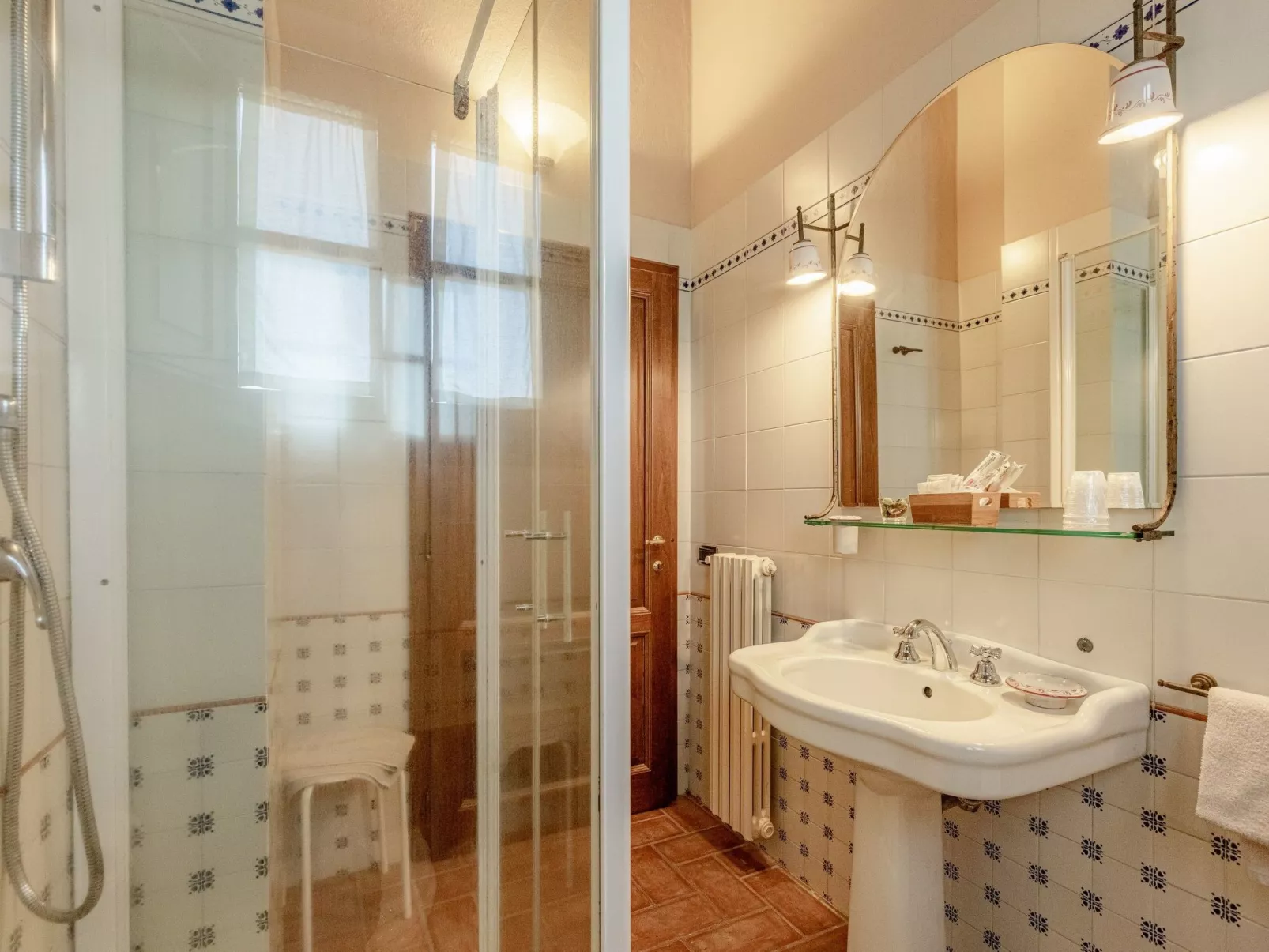 Flach 'Girasole Sanguineto'-Binnen