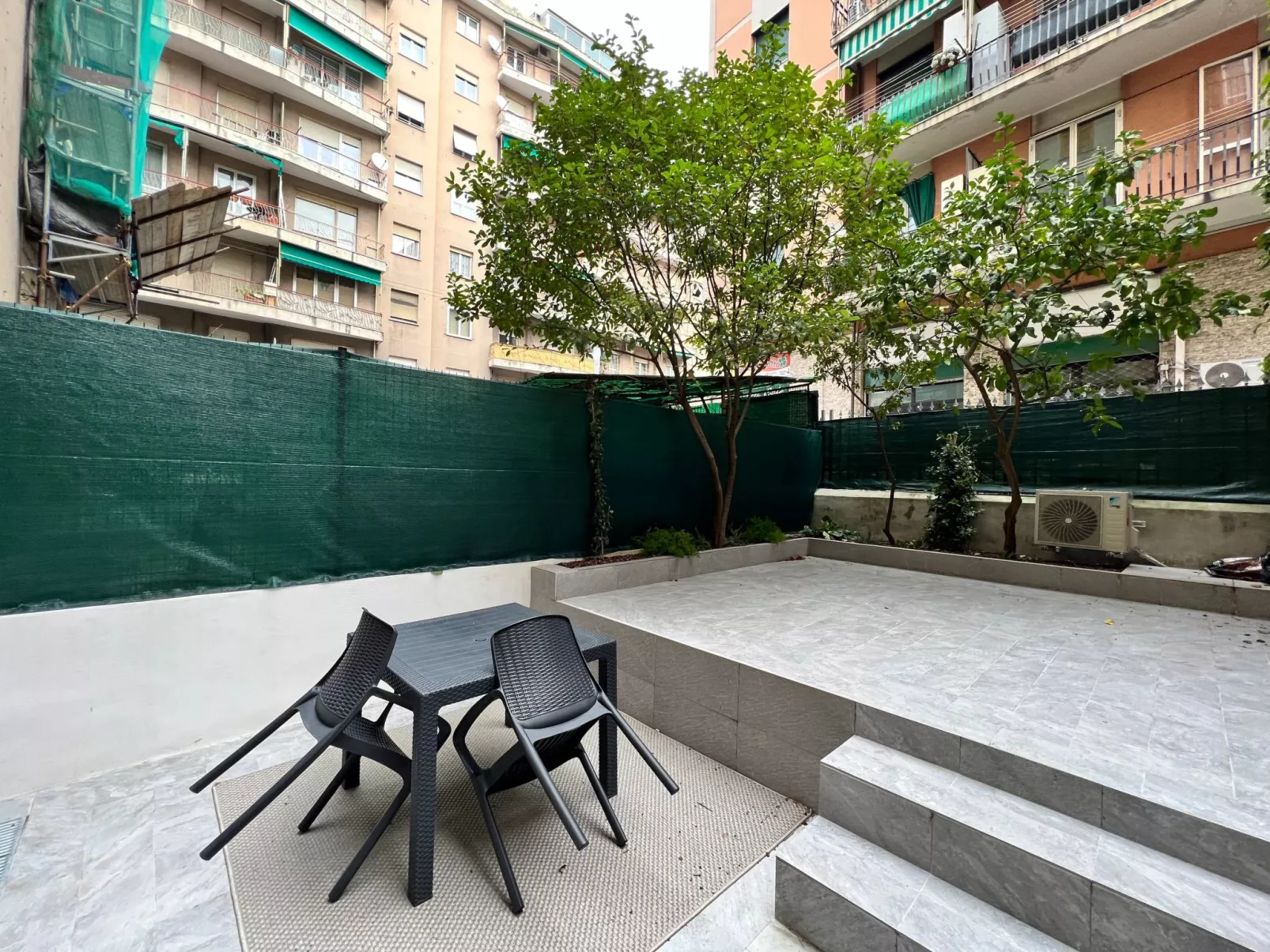 San Martino' Studio mit Terrasse-Buiten