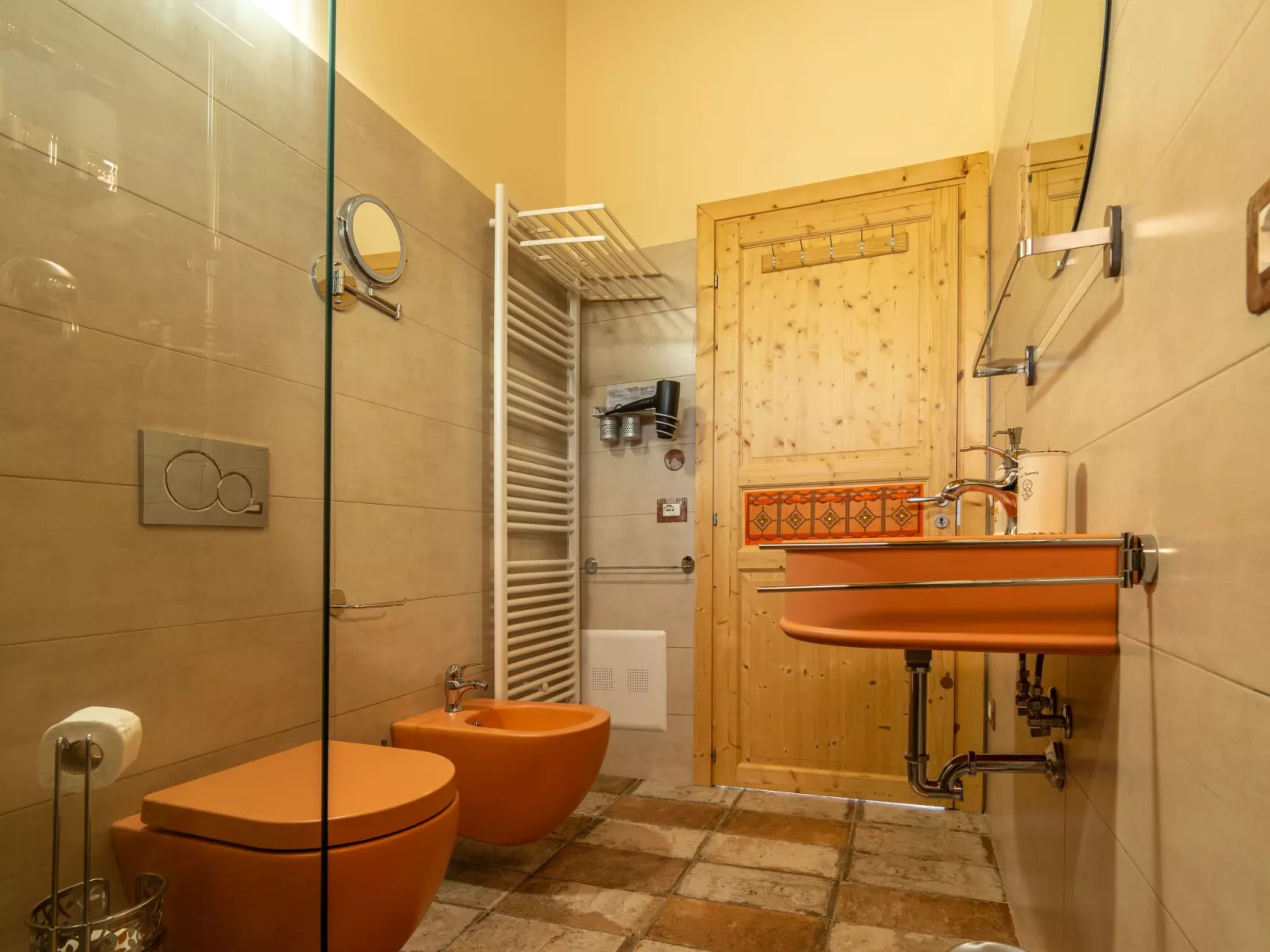 'Vindemia la salmon-Binnen