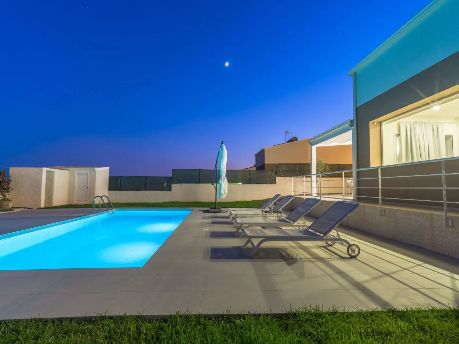 Aloe, Villa mit Pool in Marina di Ragusa-Buiten