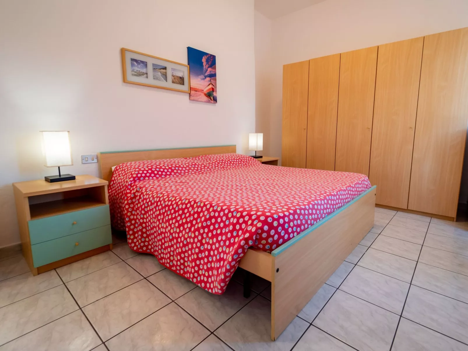 Ruby Ein-Schlafzimmer-Apartment-Binnen
