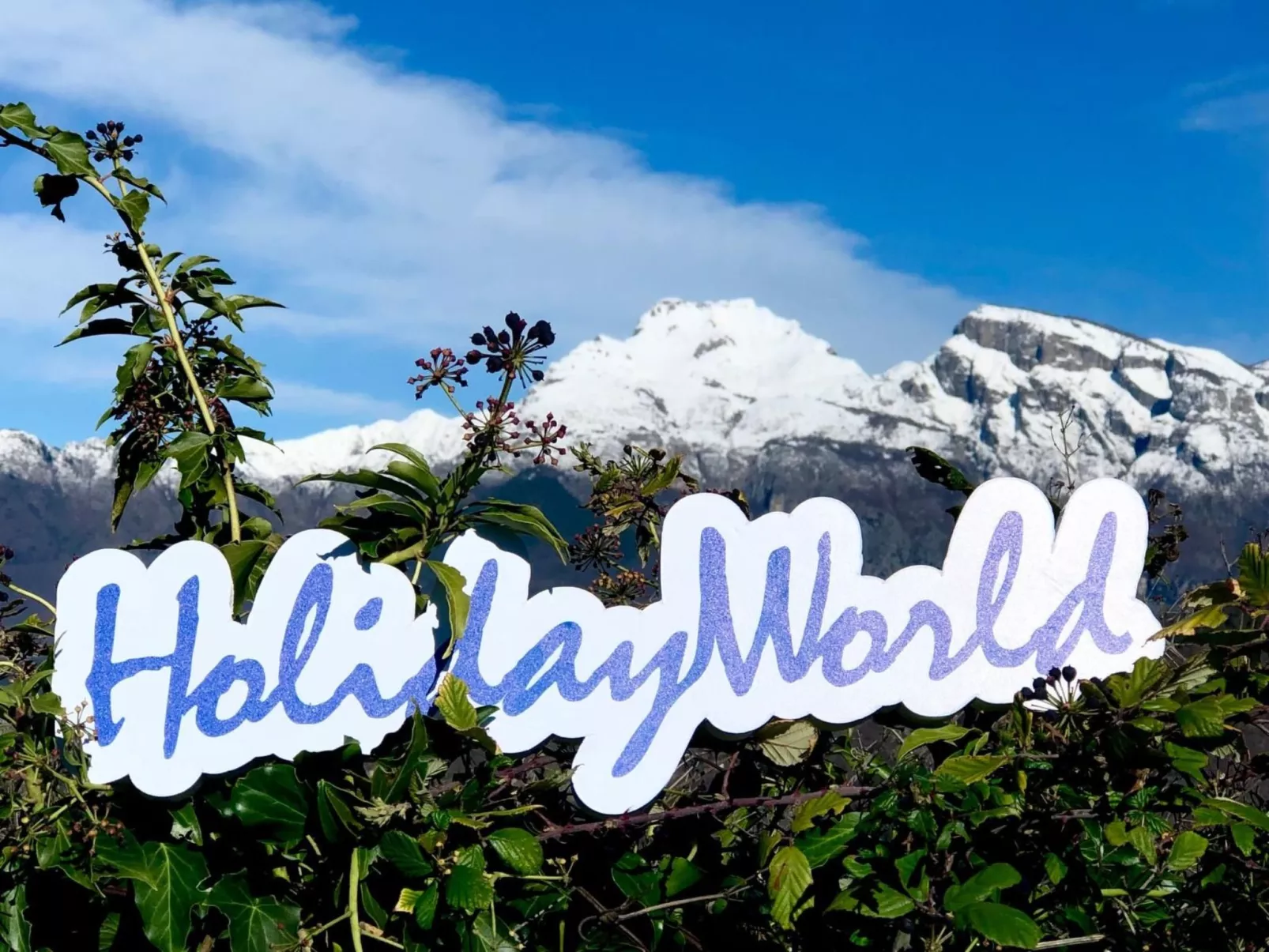 Couples' Delight by Holiday World-Buiten