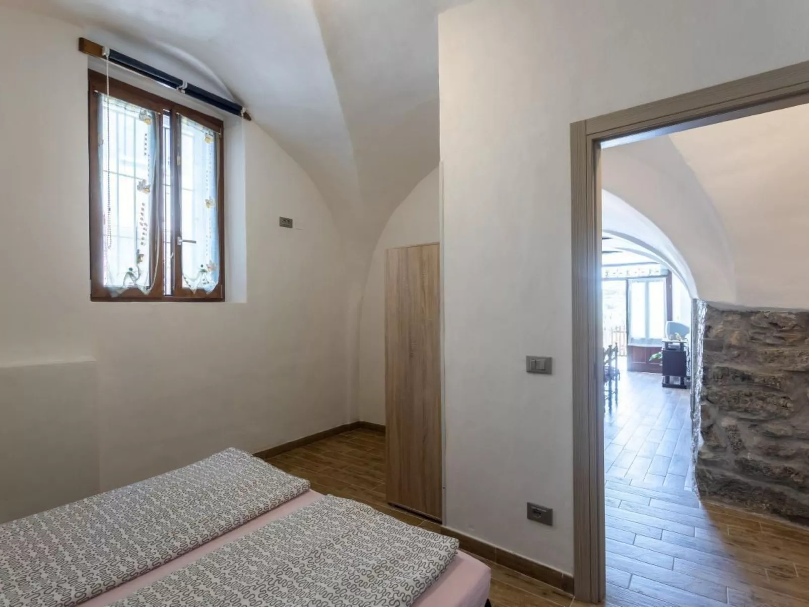 Antica Corte Ginevra-Ap.Lancillotto Gardasee-Image-tags.info